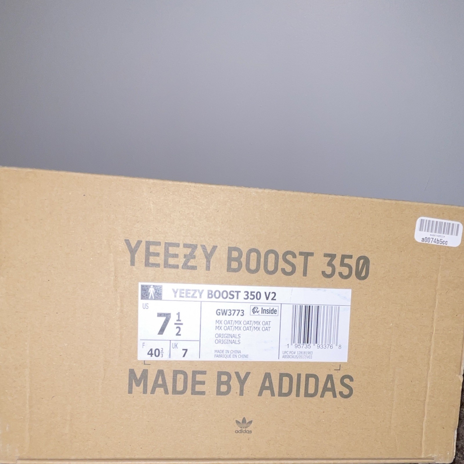 adidas Yeezy Boost 350 V2