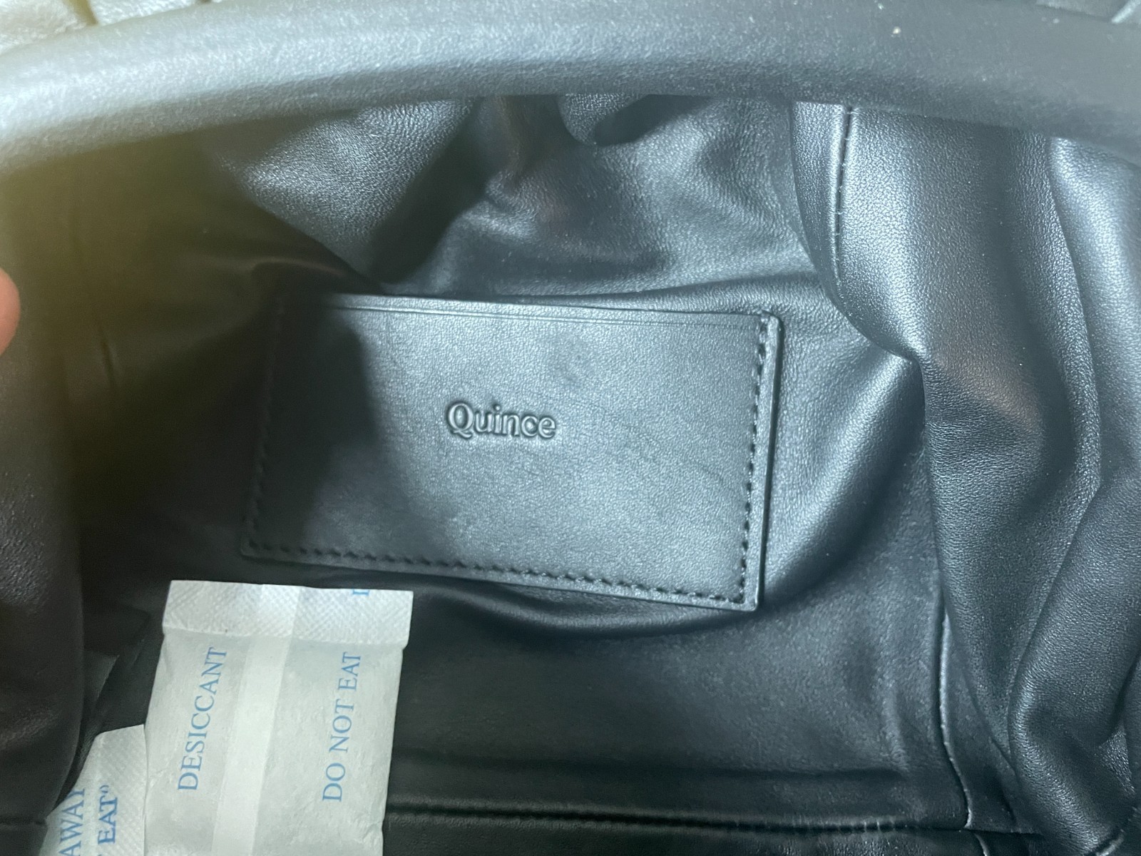 NWT QUINCE ITALIAN LEATHER POUCH CROSSBODY CLUTCH BAG BLACK HANDBAG MSRP $130