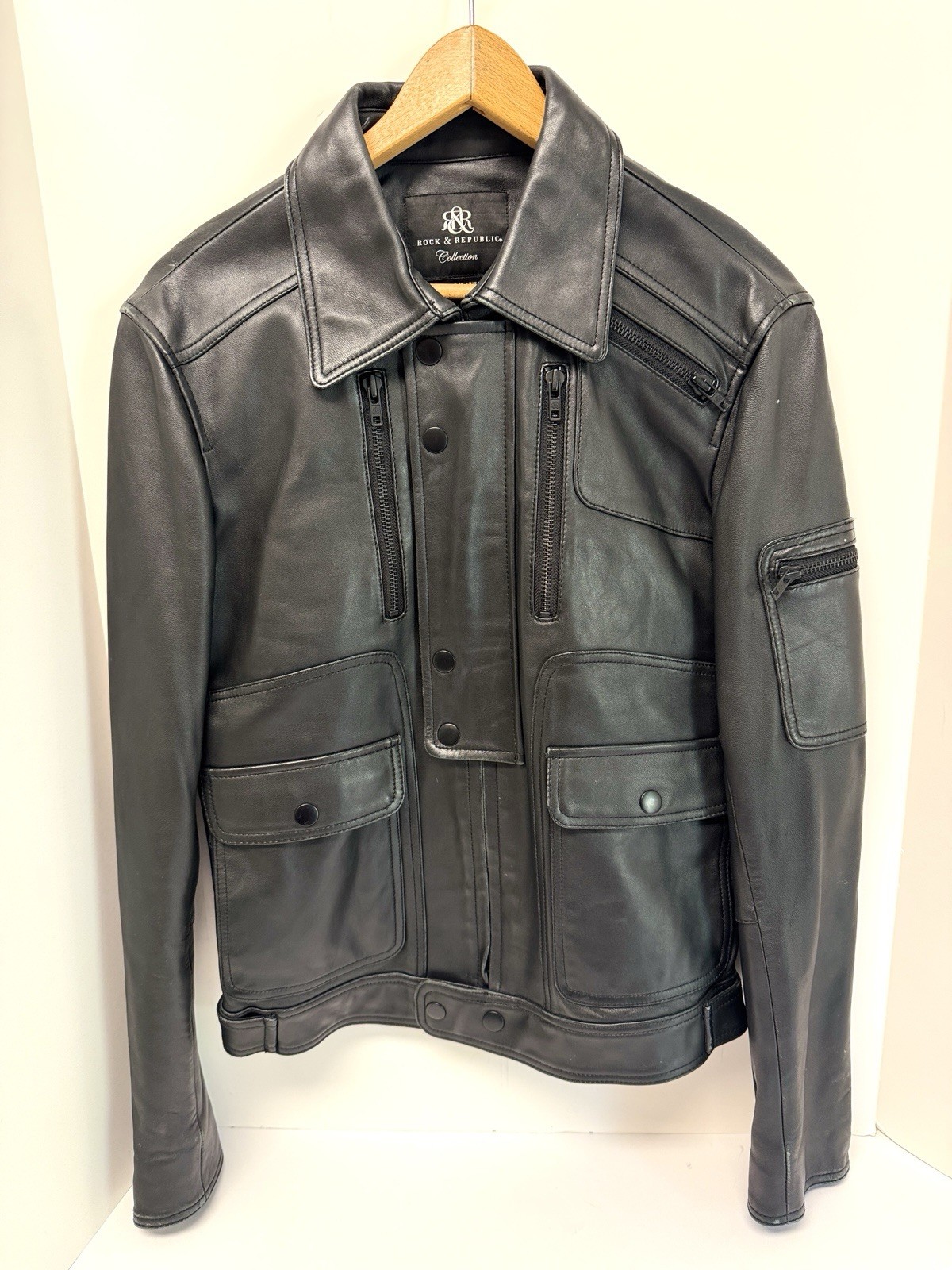 Rock & Republic Motorcycle Jacket Black Leather MN MED Moto Biker Authentic EUC