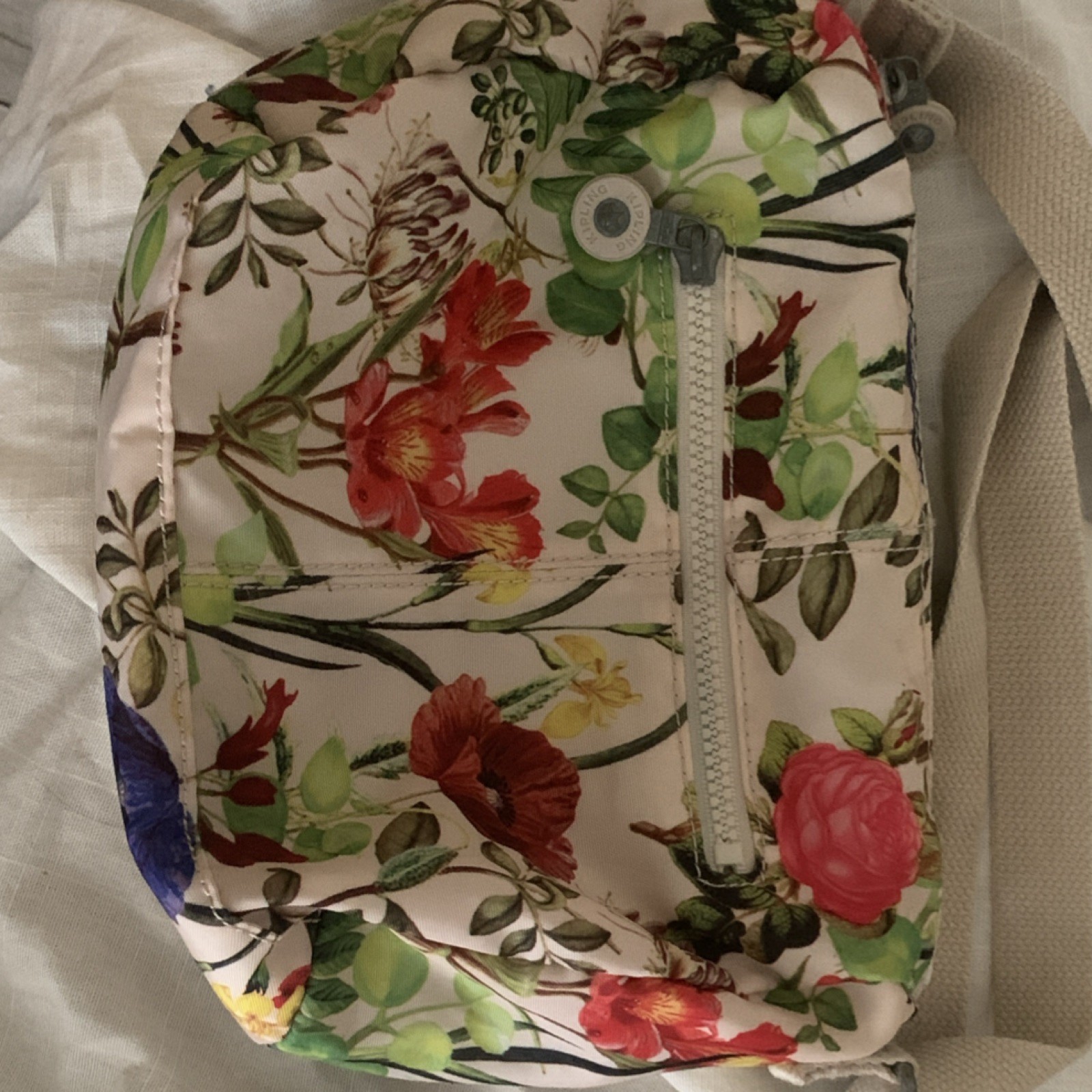 Kipling Beige Multicolor Floral Crossbody Bag Zip Closure w/ Adjustable Strap