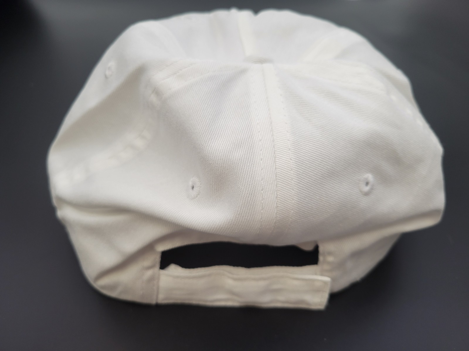 Dunkin Doughnuts AN#96864 White Logo Baseball Cap One Size Fits all Cap