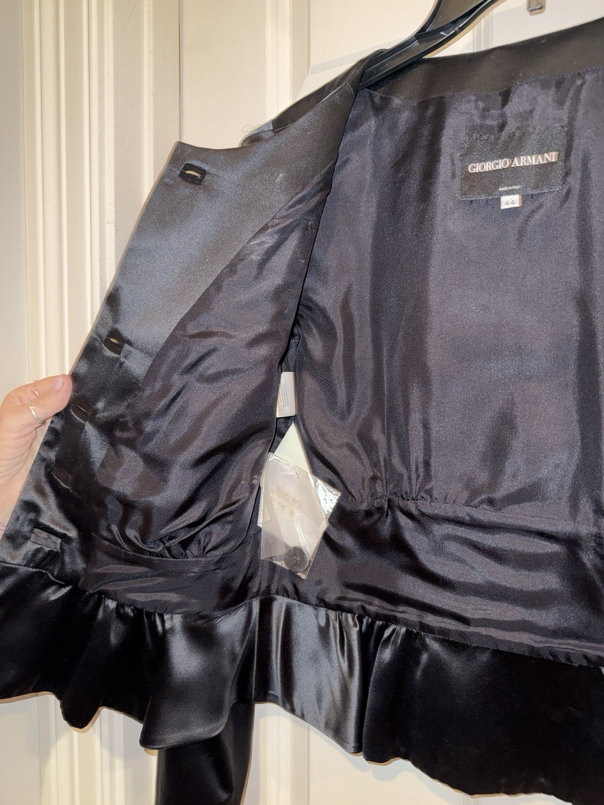 Vintage w/ original tag Giorgio Armani Women’s Black Silk Peplum Jacket size 44