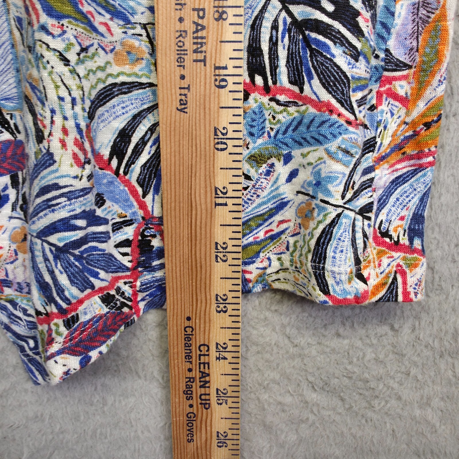 C&C California Top Womens M Blue Button Down Back Linen Floral Tropical Coastal
