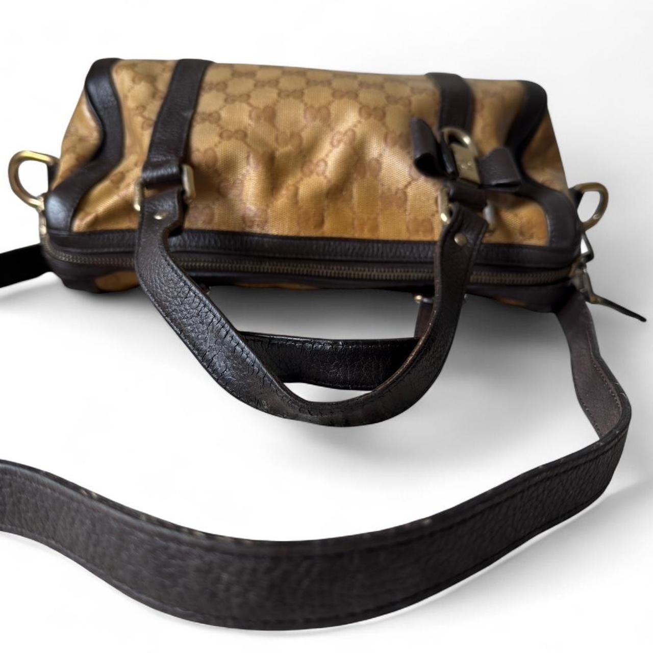 Authentic Gucci Vintage GG Canvas Shoulder Crossbody Saddle Bag Tan Leather