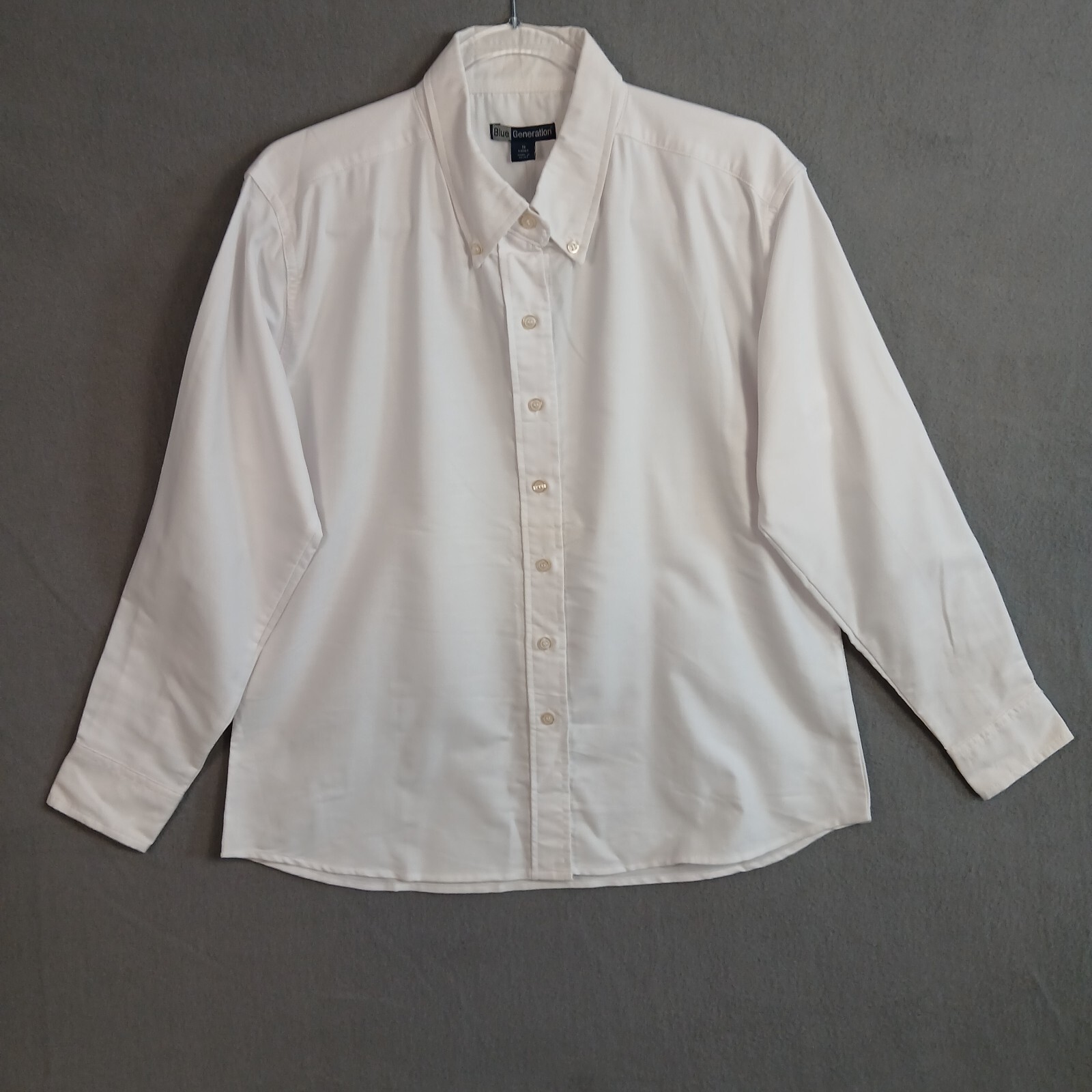 Blue Generation Ladies Button Up Long Sleeve Shirt Size M Button-Down White NWT