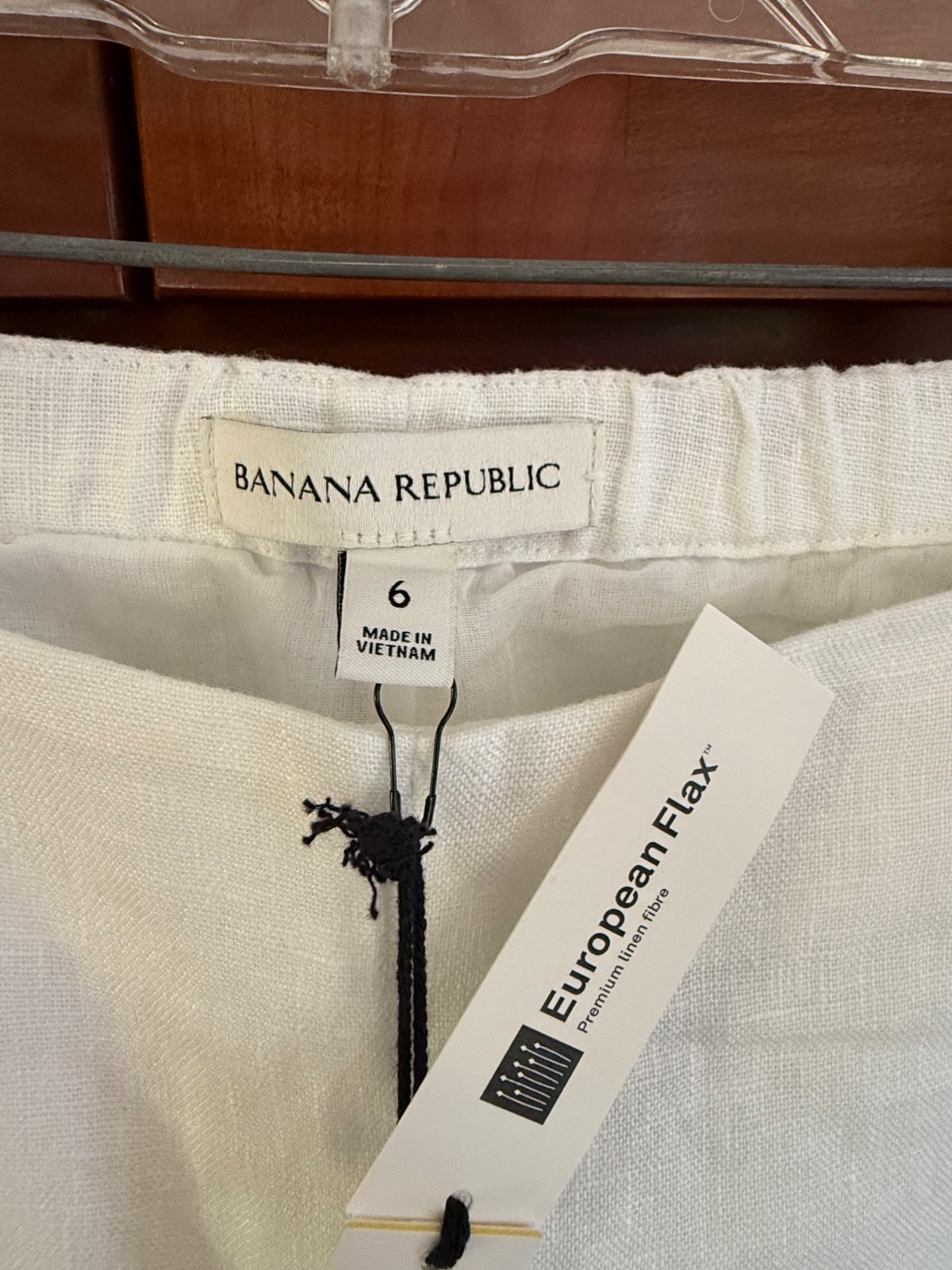 Banana Republic Linen Cropped Pants, White Size 6 – NEW