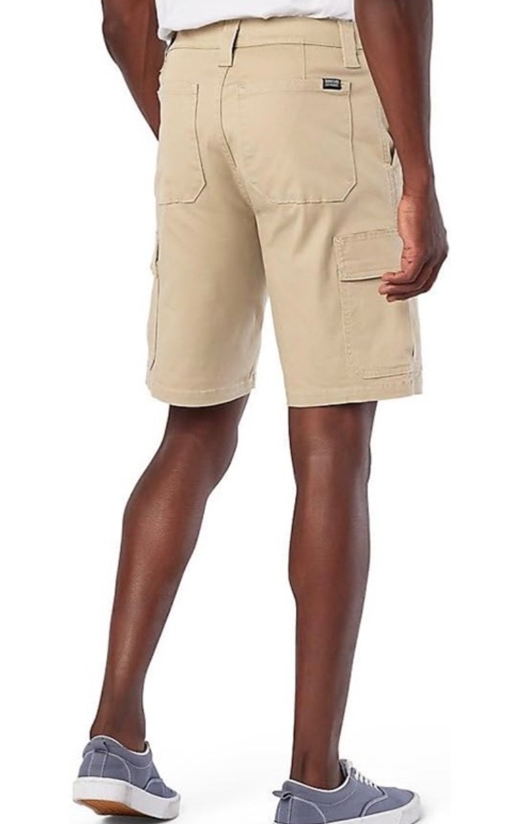 NEW Levis Signature Essential Cargo Shorts Mens 38 Super Flex Fabric 10” Inseam