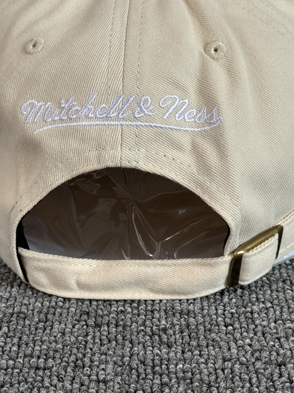 Mitchell & Ness Warriors Dad Hat Strapback Cream Cap Unknown Size