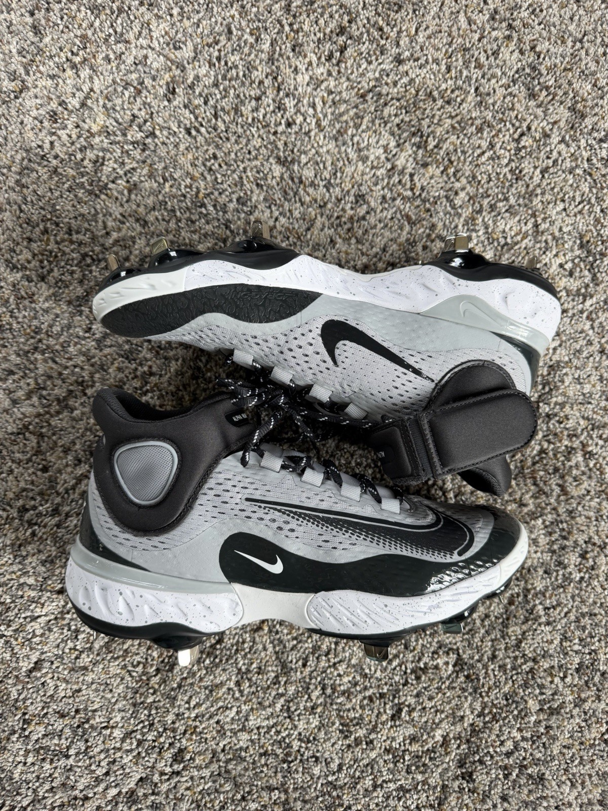 Nike Alpha Huarache Elite 4 Mid Metal Baseball Cleats Mens SZ 9 Gray DJ6520-002
