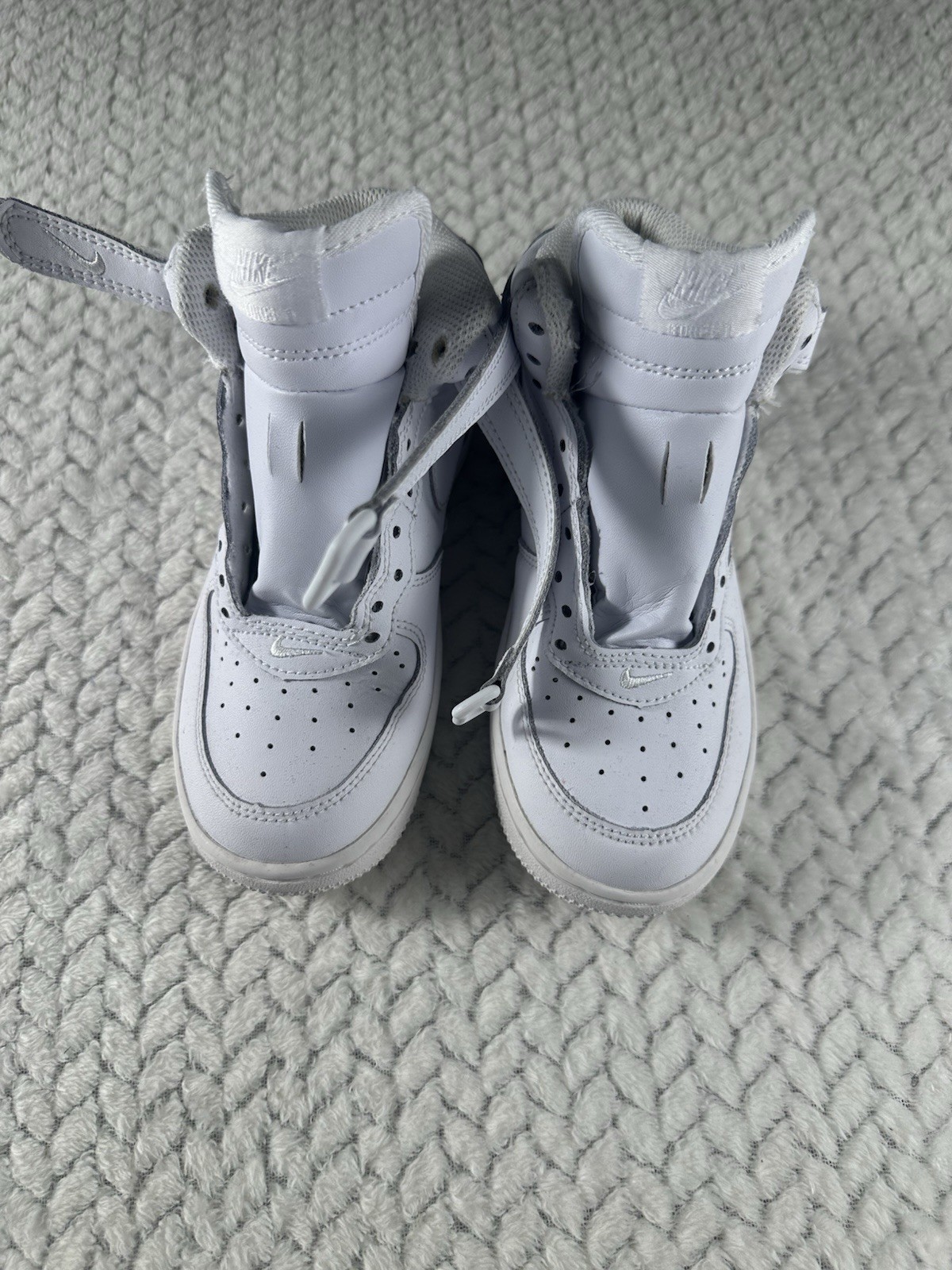 Nike Air Force 1 Mid Kid Sneaker Shoe 13C White Comfort Performance Wear