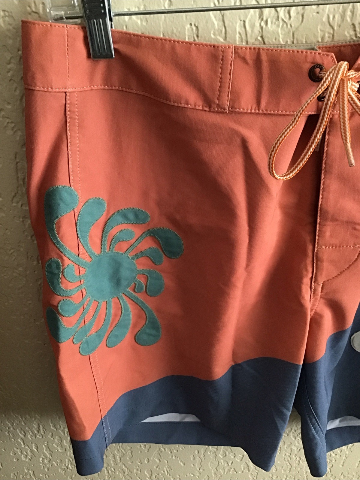 RVCA Size Medium Men’s Board Shorts Swim trunks Orange / Blue New UM
