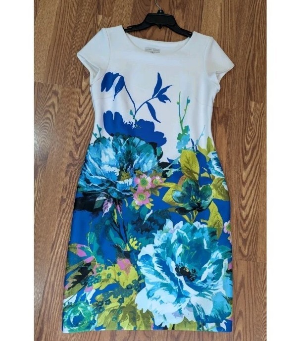 Sandra Darren White Blue Floral Sheath Dress Poly Span Lined 12