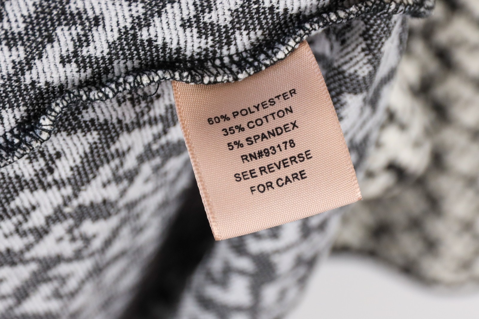 Philosophy Cardigan Jacket White & Black Open Front Hearts Jacquard Size Medium