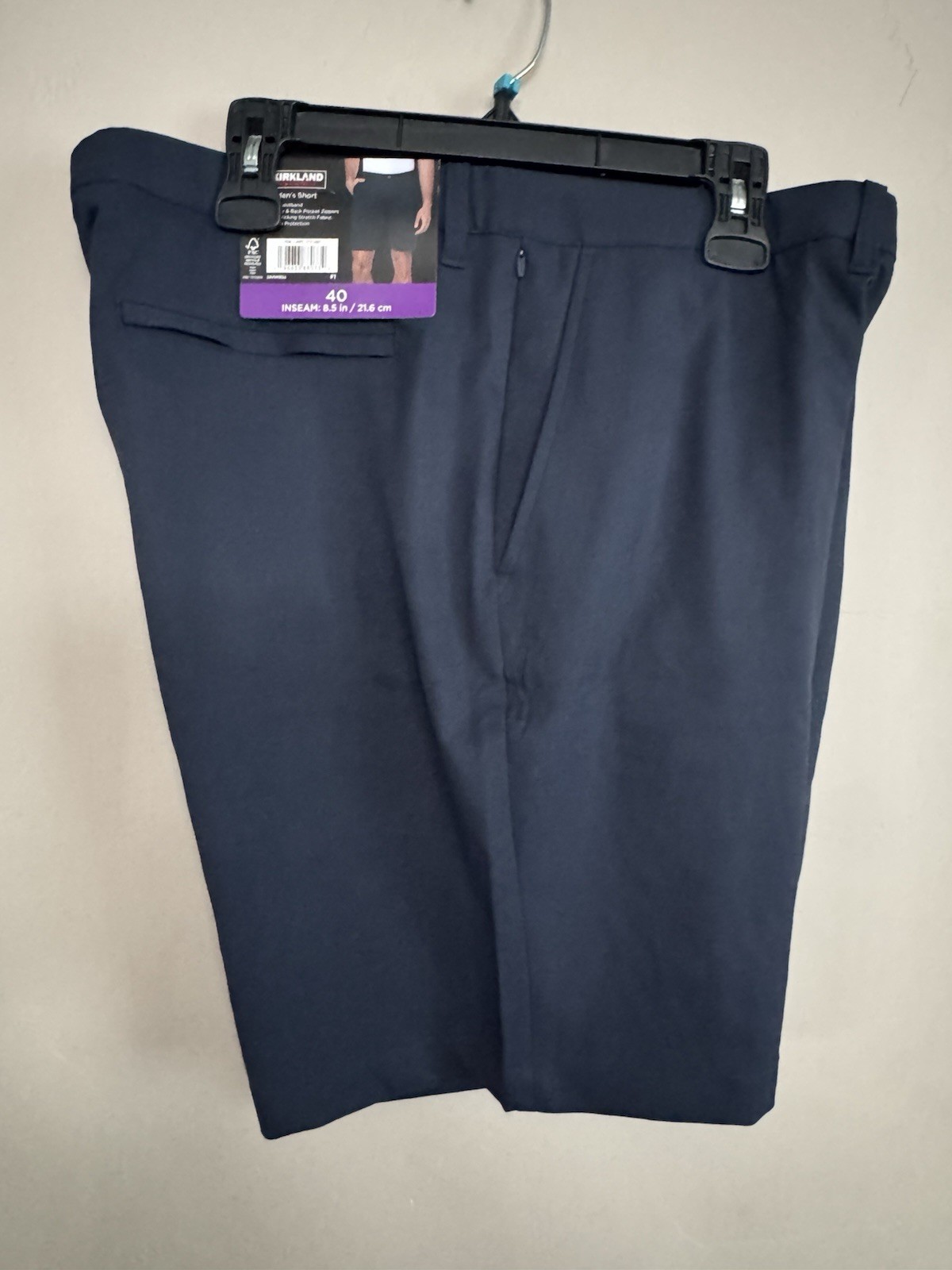 NEW Kirkland Signature Men’s Performance Shorts Comfort Waistband Navy 40