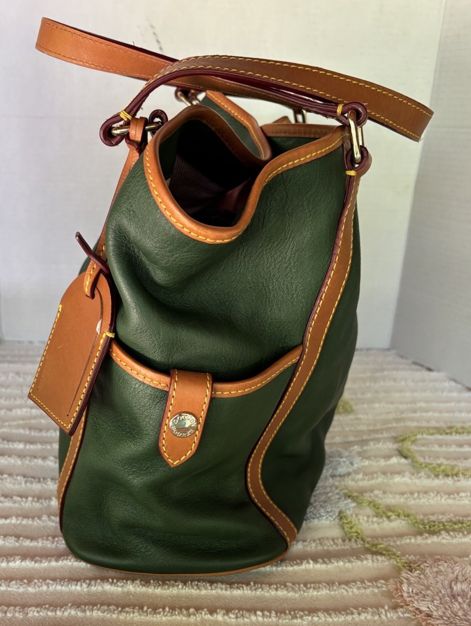 Dooney & Bourke All Weather Leather Shoulder Bag Green Pebbled Leather *MINT COA