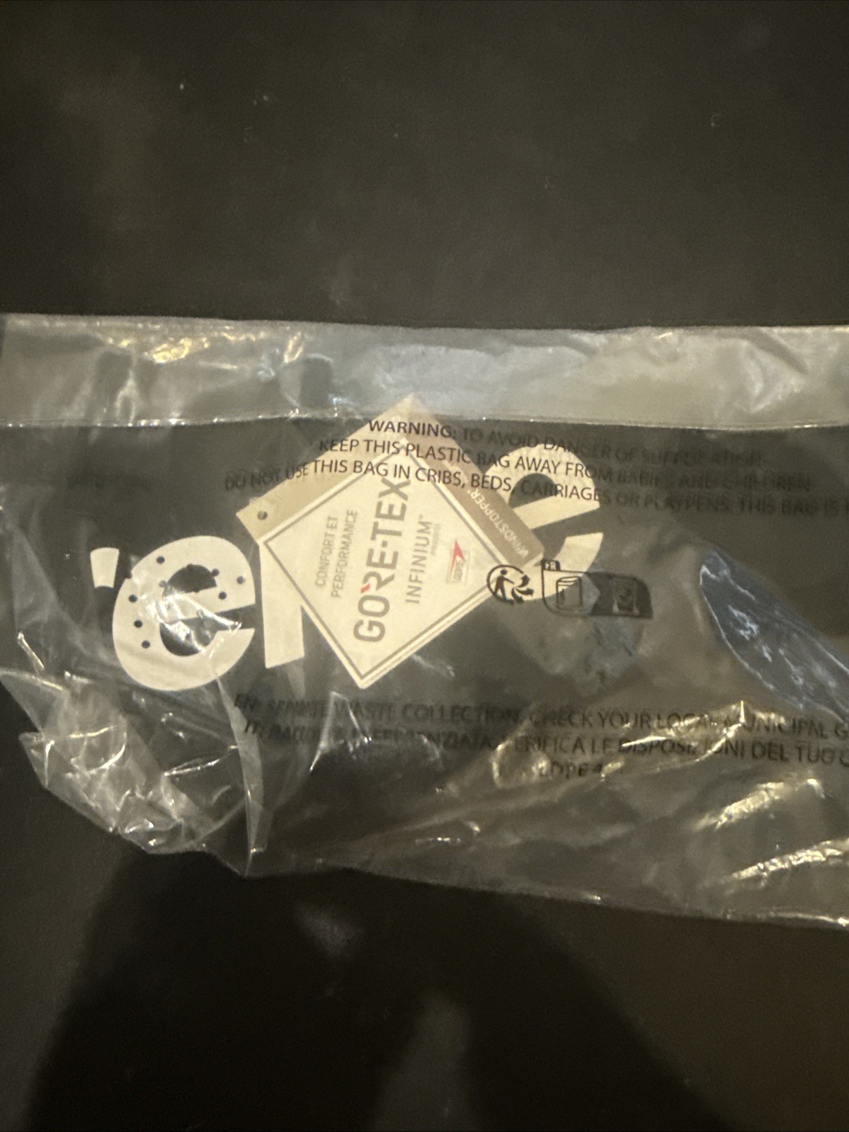 Supreme WINDSTOPPER Facemask Black IN HAND🔥 REFLECTIVE