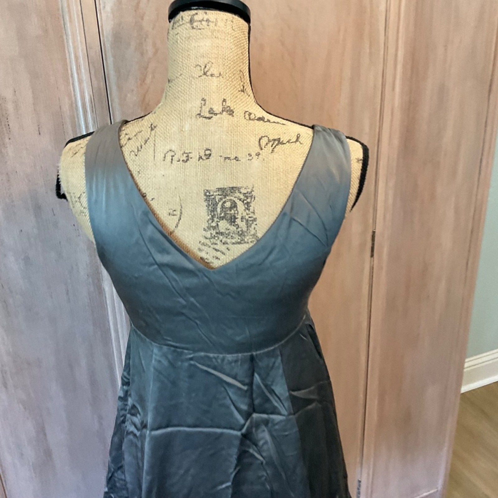 Y2K BCBG Max Azria gray silk bubble dress 2