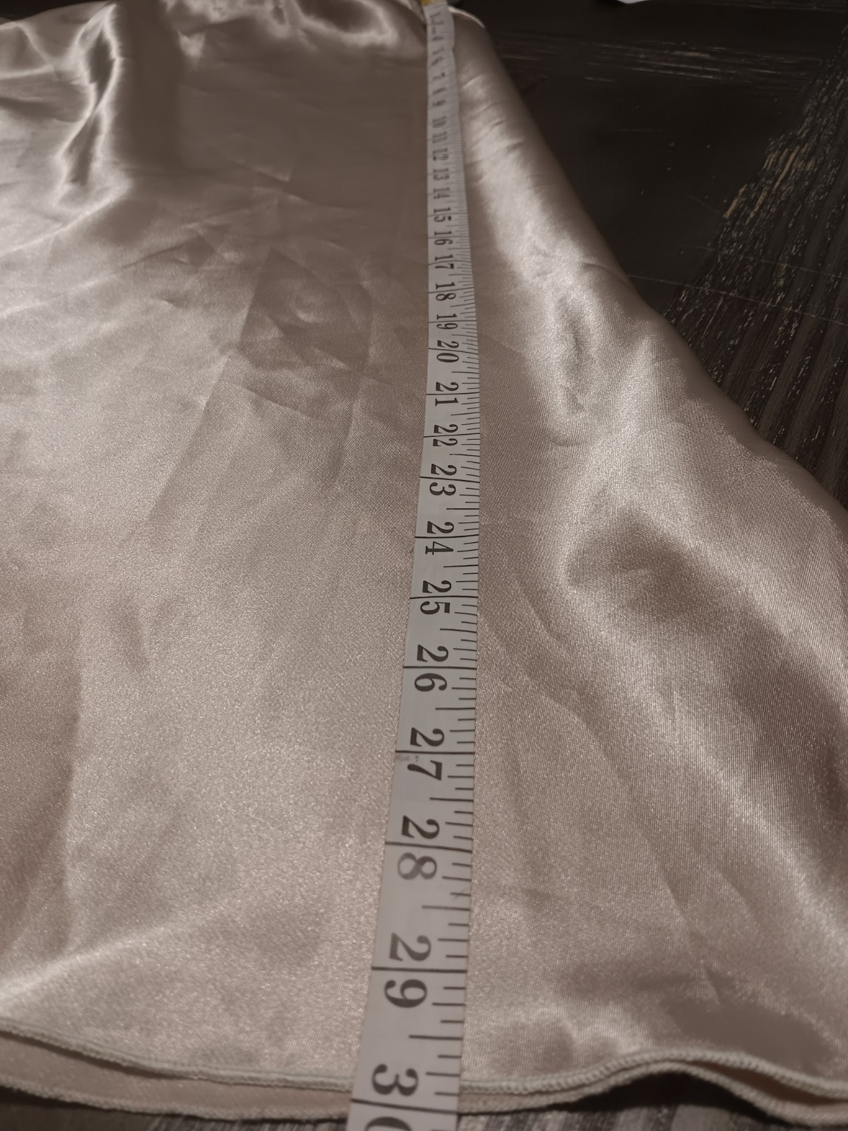 Express Satin Half Slip Beige Size L Regular Waist to Hem 30 in MPN 6701 skirt