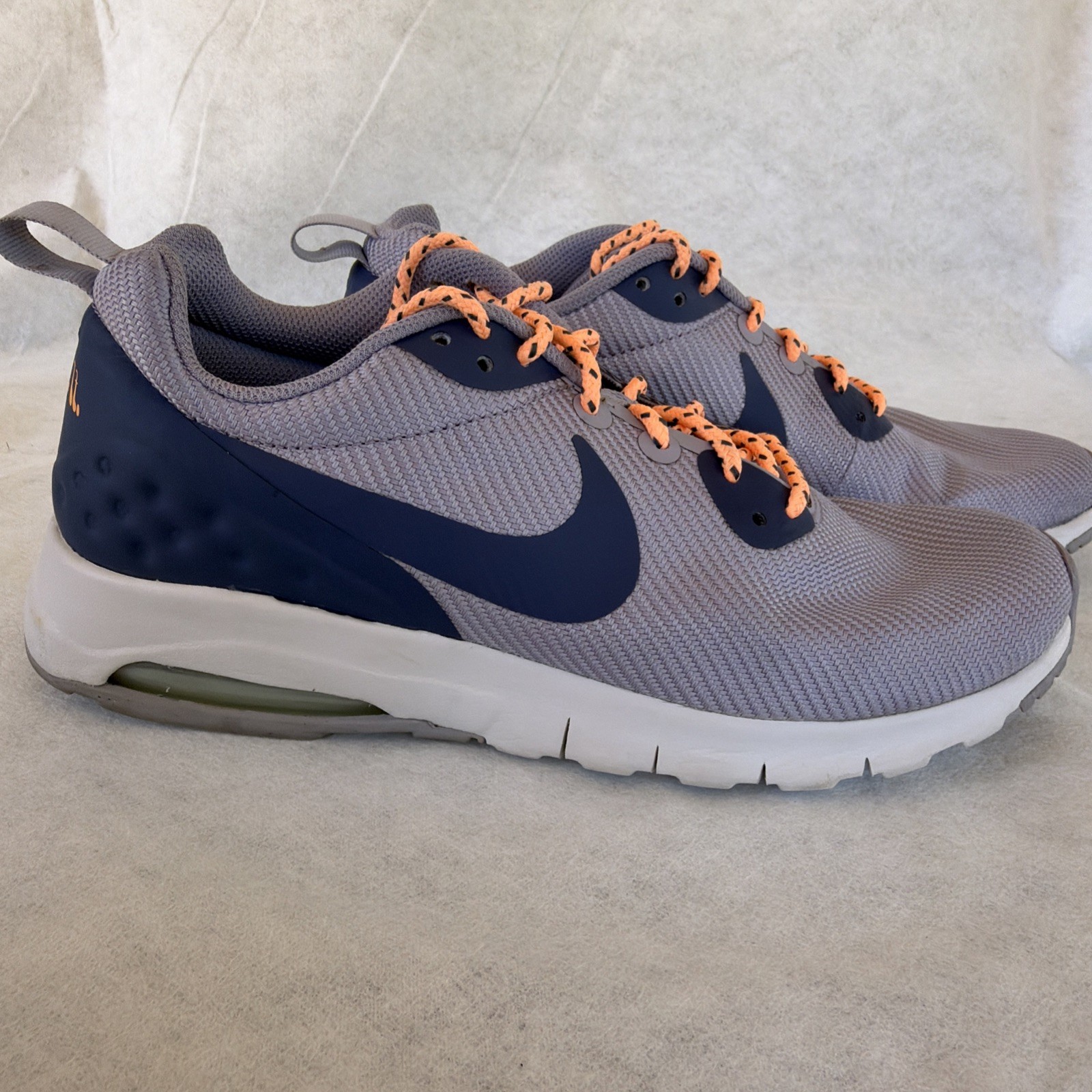 Women’s Nike Shoe Purple Orange Air Max Motion Sz 8.5