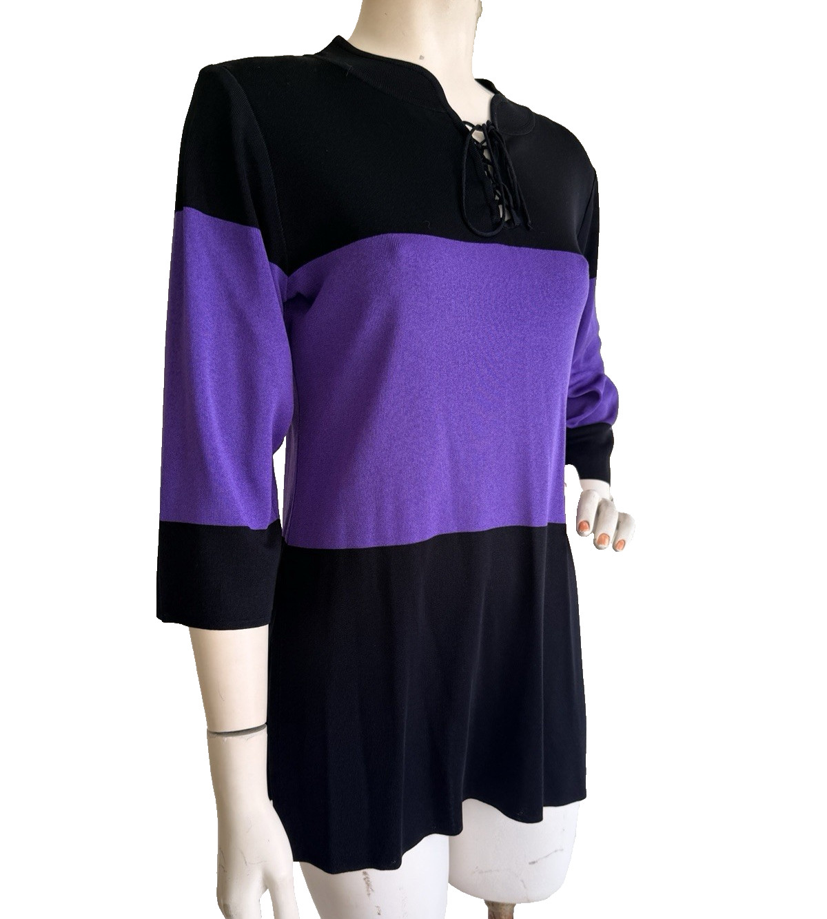 EXCLUSIVELY MISOOK Top Black Purple Colorblock Lace Up Neckline 3/4 Sleeve S