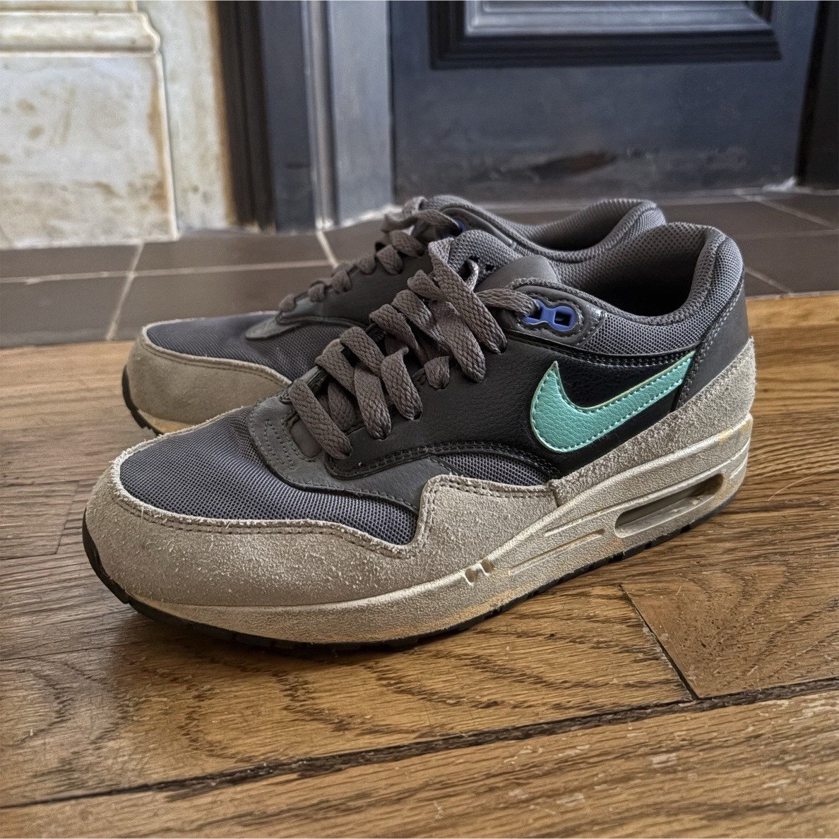 Nike Air Max 1 Women’s Size 7.5 Sneakers, Gray/Teal
