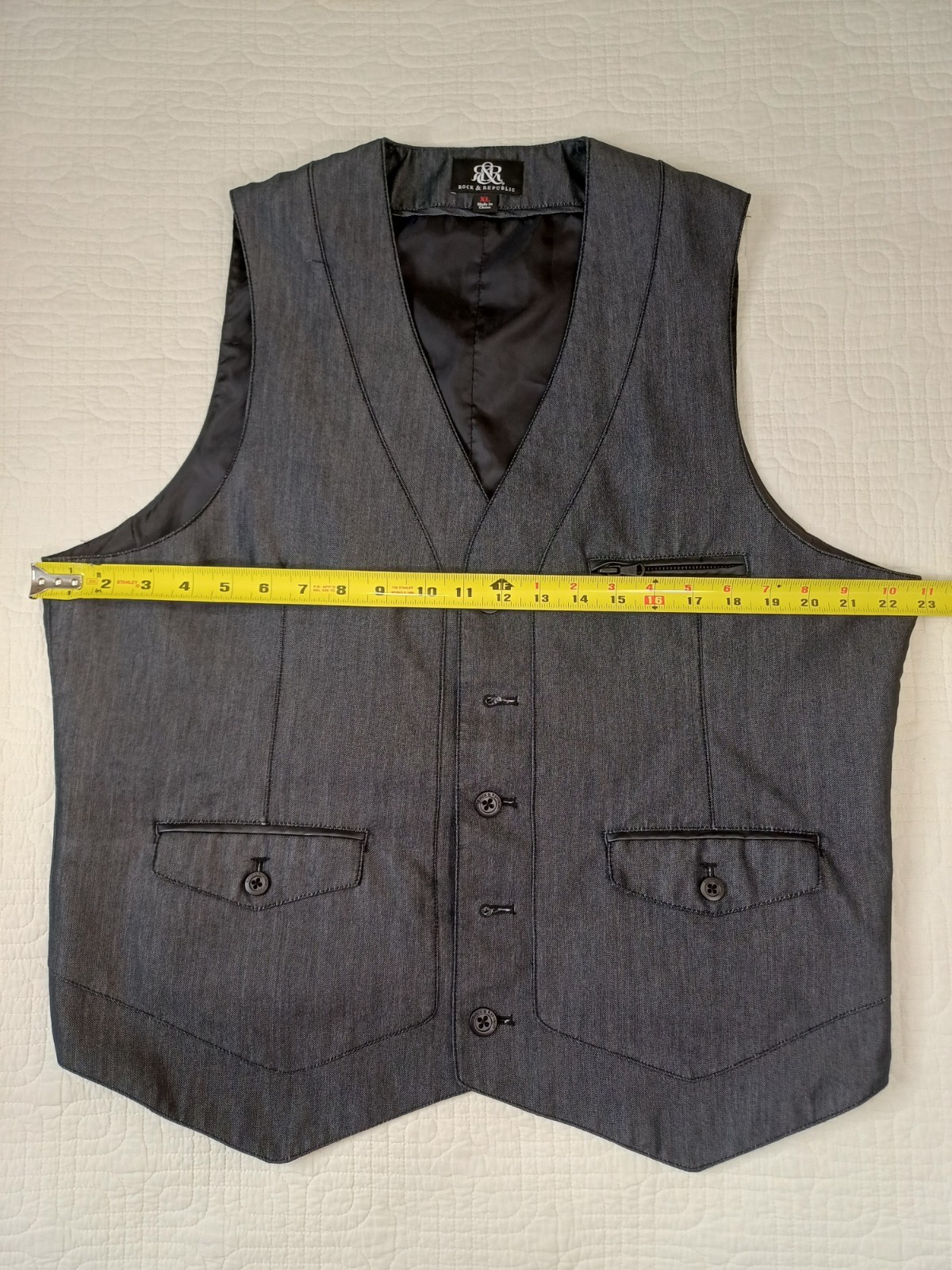Rock & Republic Suit Vest Men’s XLarge Black Charcoal Pinstripe 5 Button EUC