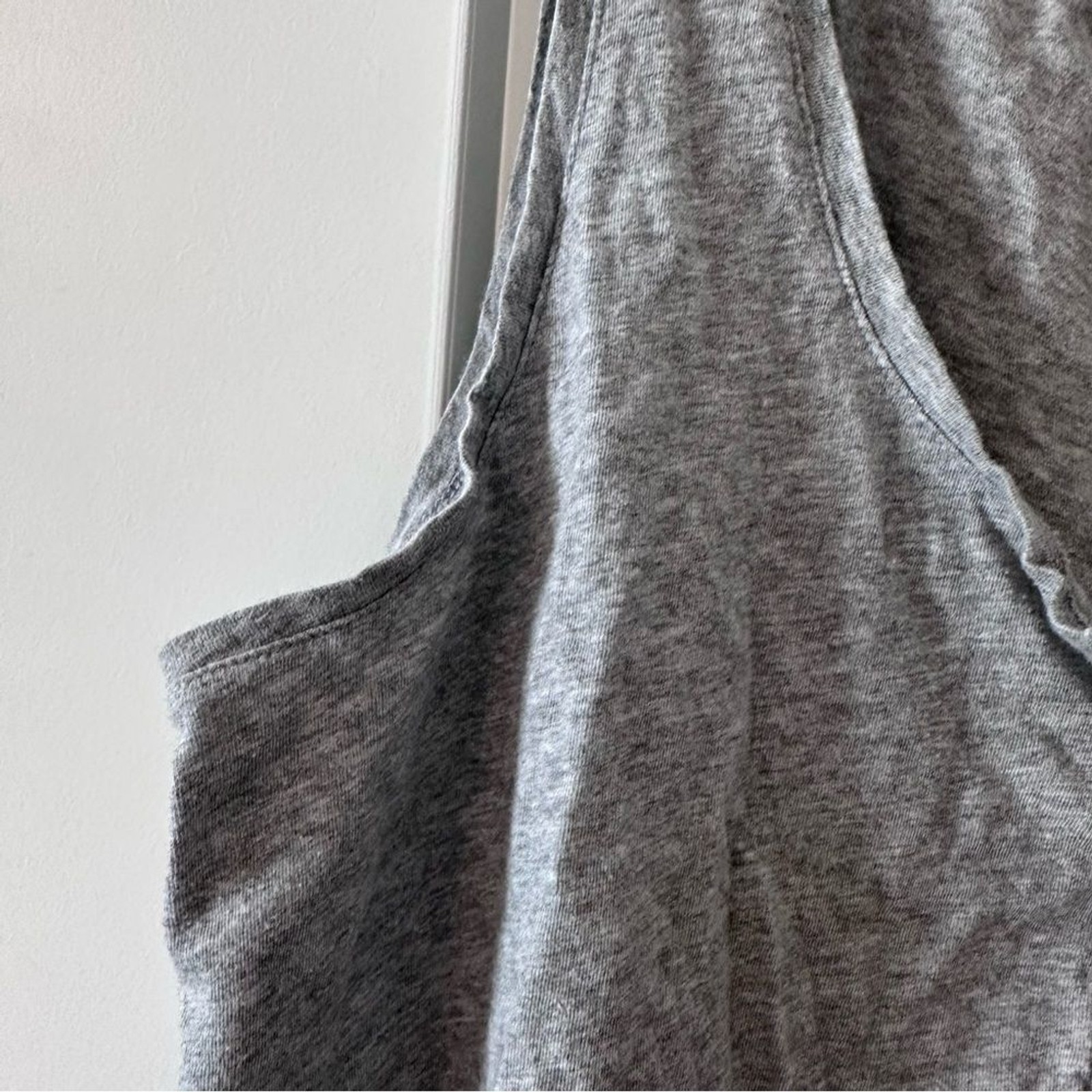 1X Gray Sleeveless Old Navy Tank Top
