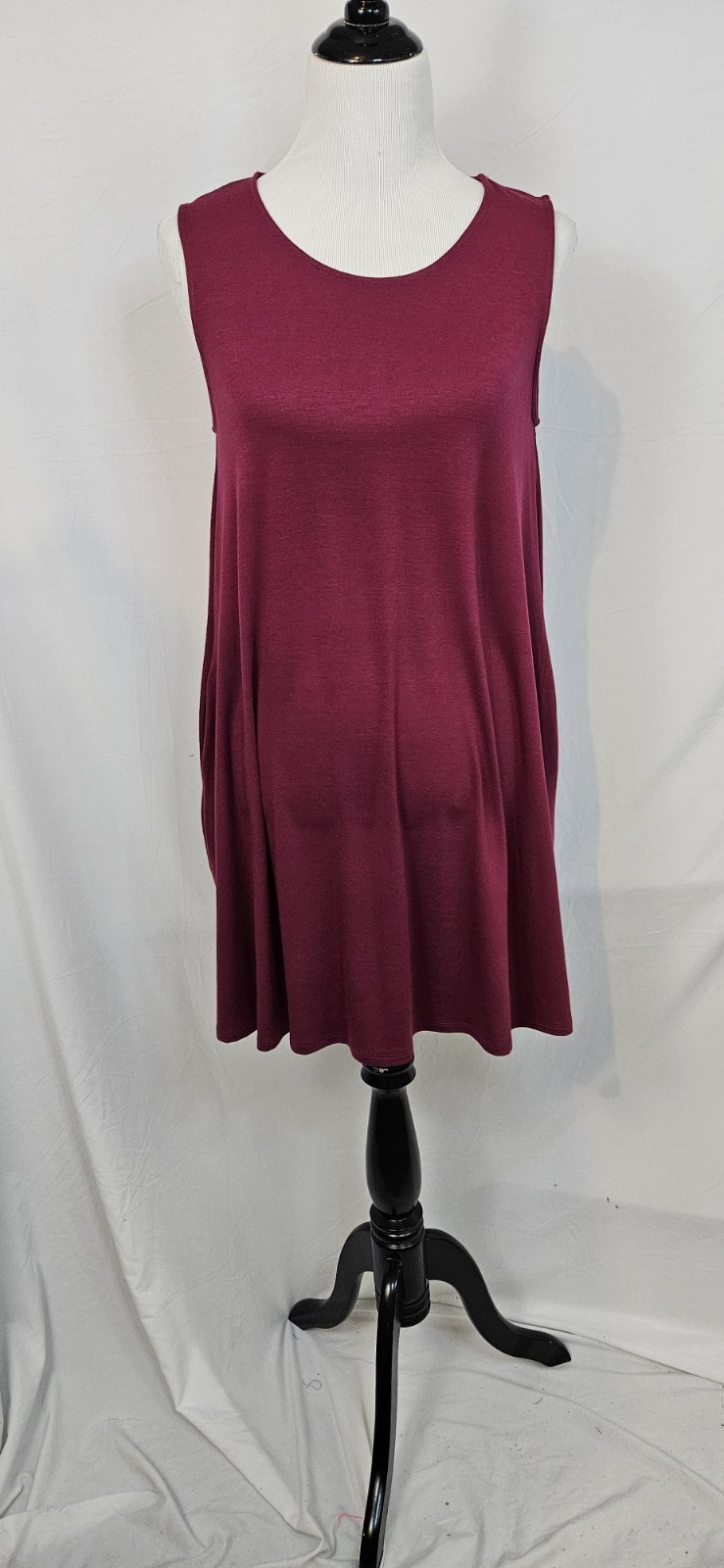 Zenana Premium Women’s Shift Dress Sleeveless Knee Length Pockets Stretch L