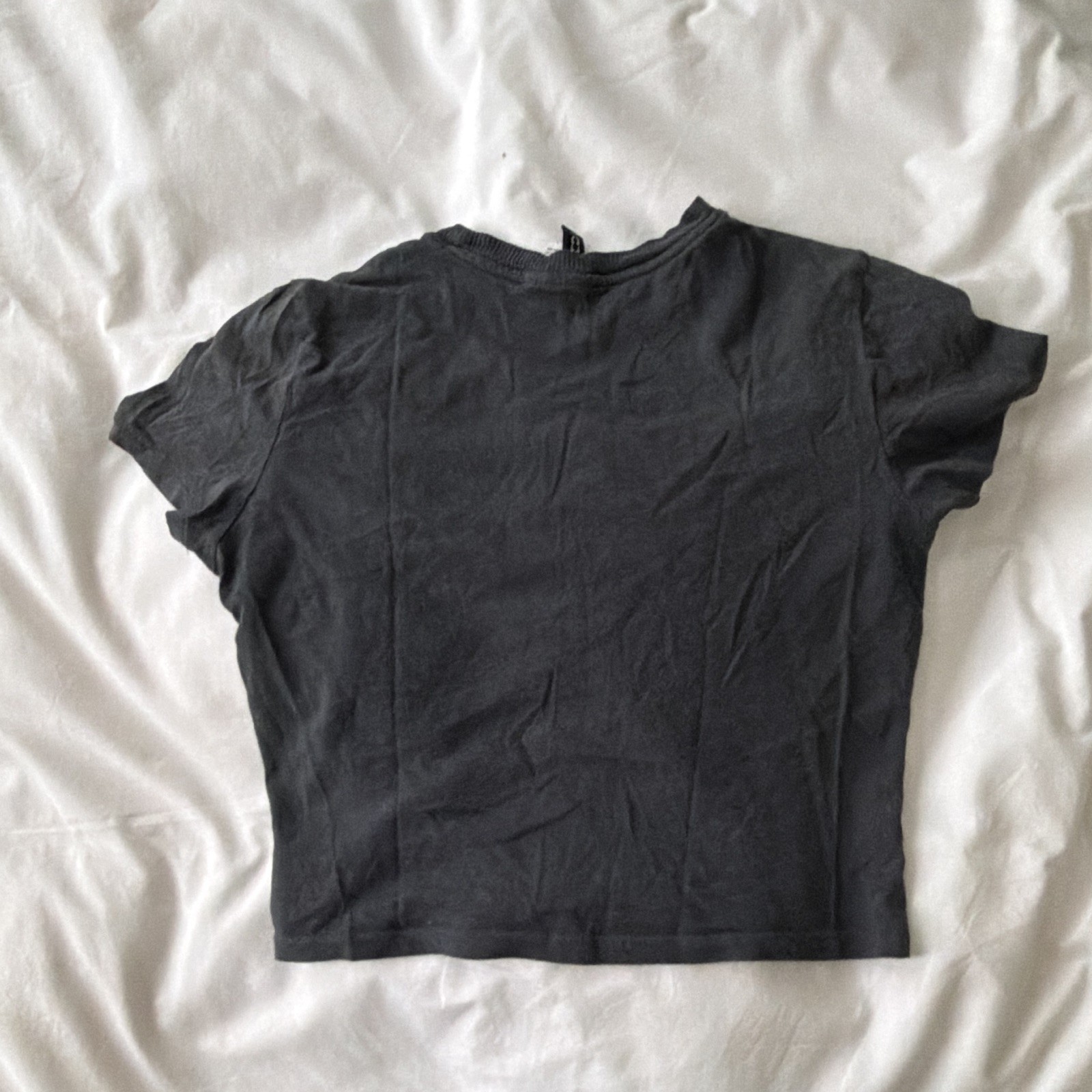 H&M Women’s S Gray Cropped Crew Neck Short Sleeve Surfers Paradise Graphic Tee