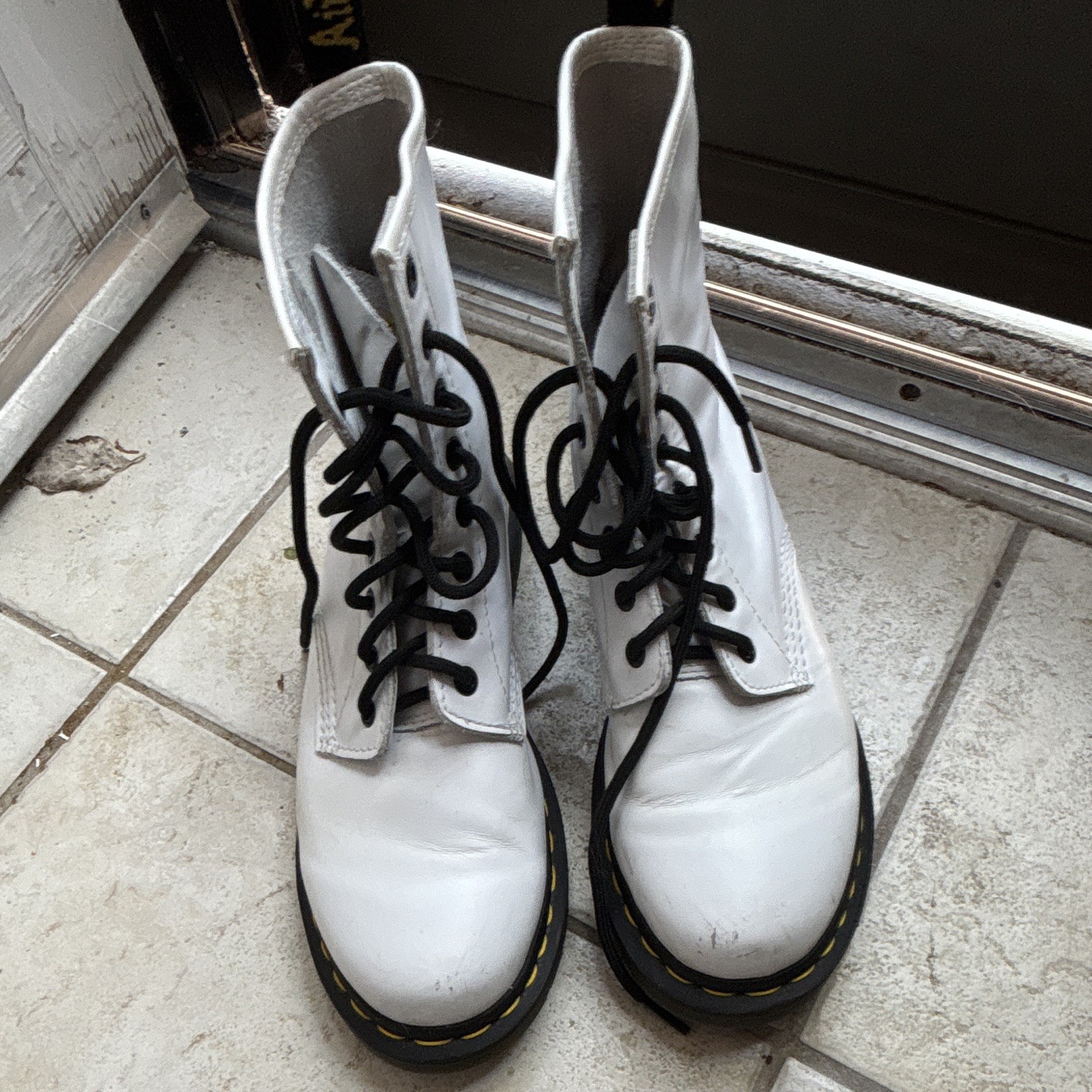 Dr. Martens 1460 Women’s White Leather Lace-Up Ankle Combat Boots 8 M