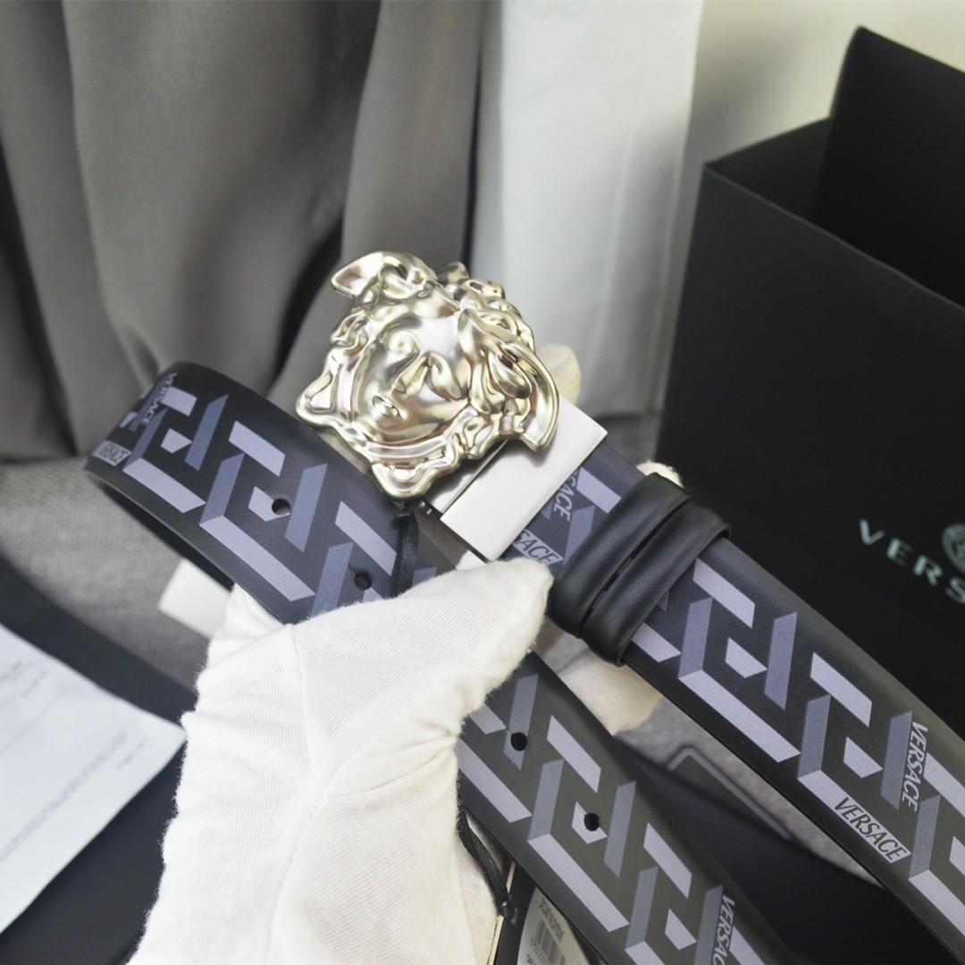 Versace belt REVERSIBLE for sale authentic Classic Belt Width:4.0cm/1.57in