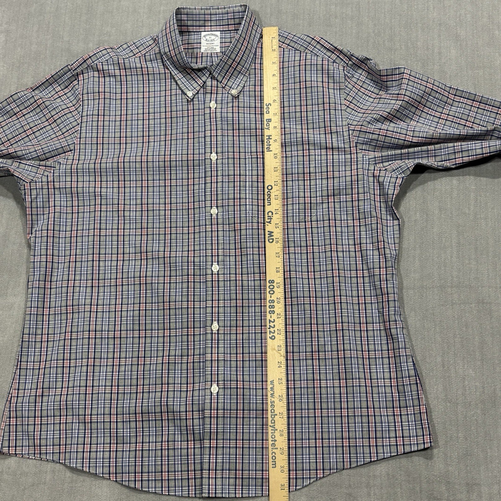 Brooks Brothers Regent Button Down Shirt Mens XL Gray Supima Cotton Non Iron
