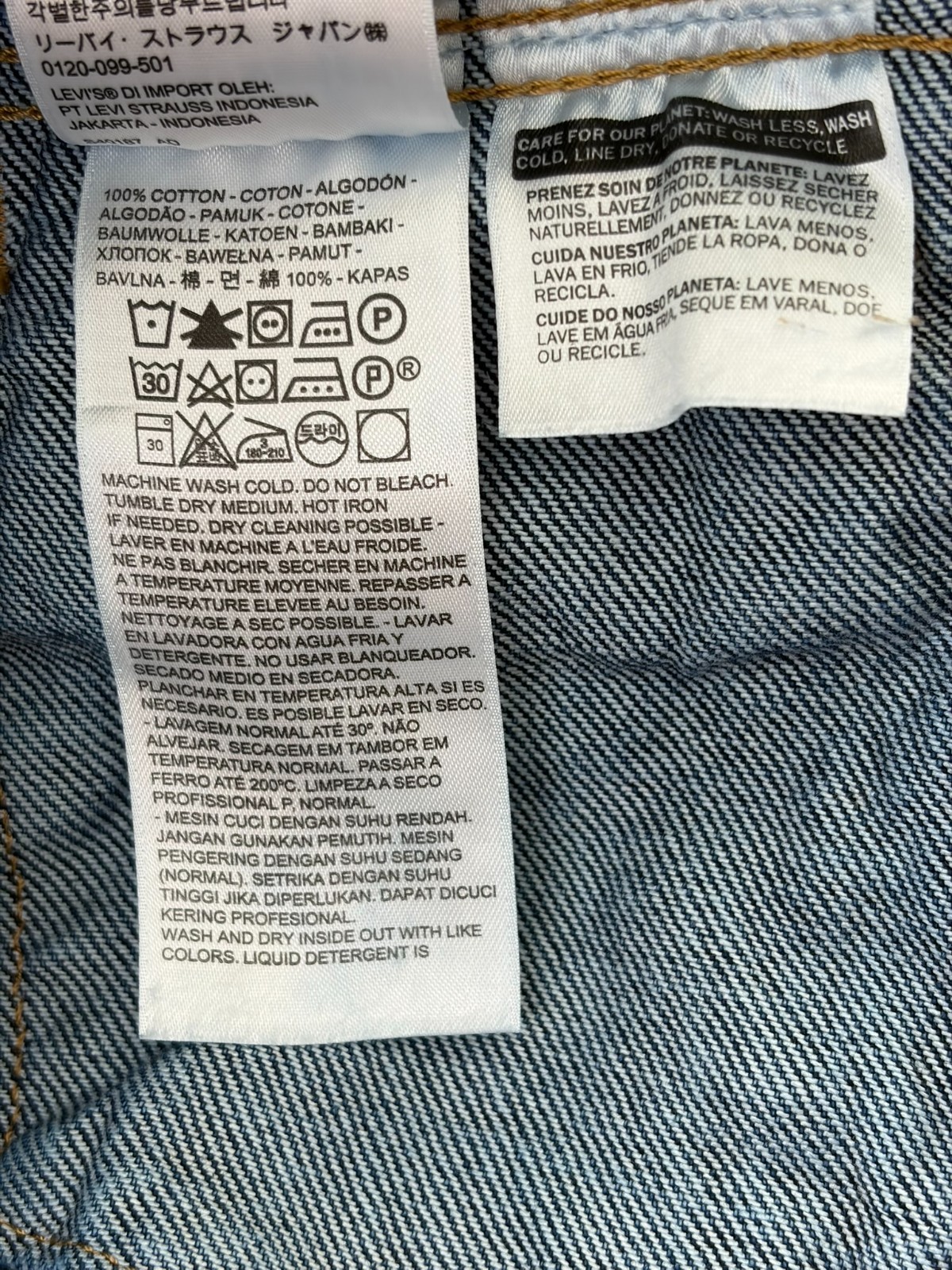 Levi’s Cropped Denim Jacket Womens Large Blue Trucker Jean Jacket Button Front