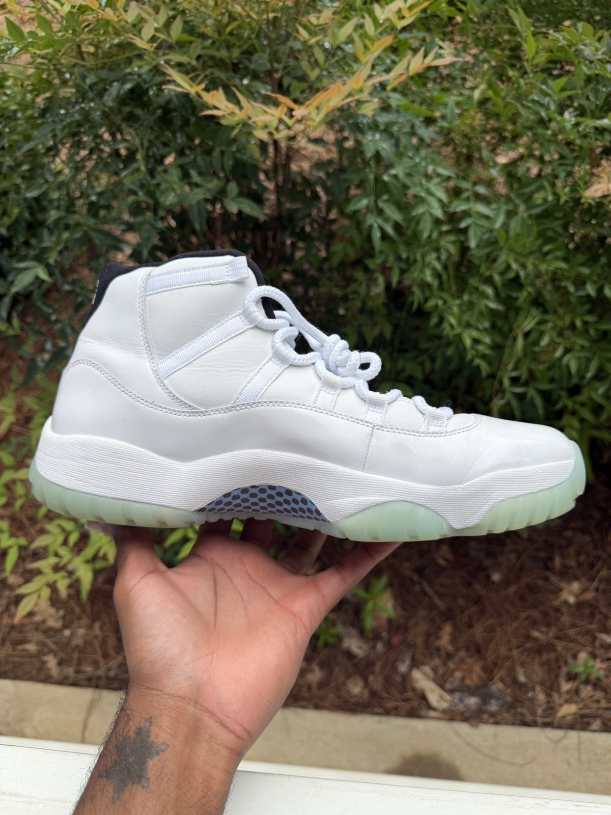 Jordan 11 Legend Blue Size 12 2014