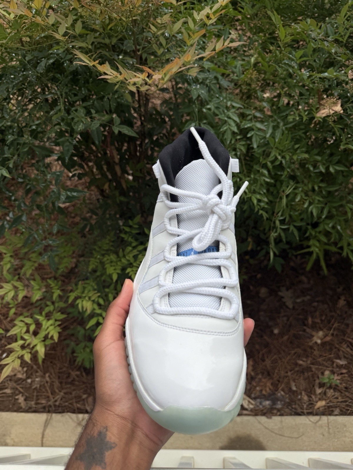Jordan 11 Legend Blue Size 12 2014