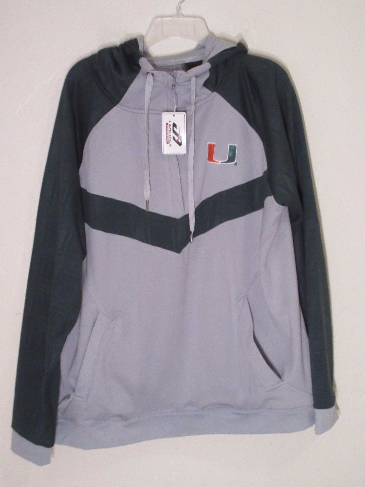 University of Miami Men’s Hoodie Pullover XL Extra Large Gray UM