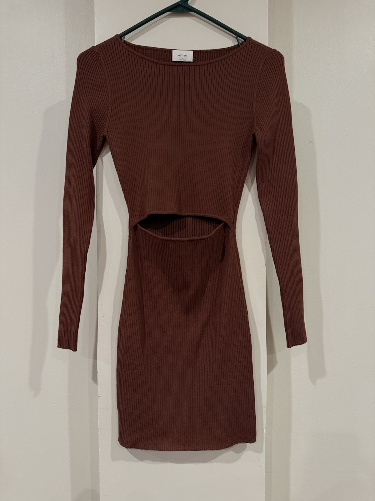 Aritzia Wilfred Cut Out Long Sleeve Knit Dress Brown Ribbed Small NWOT