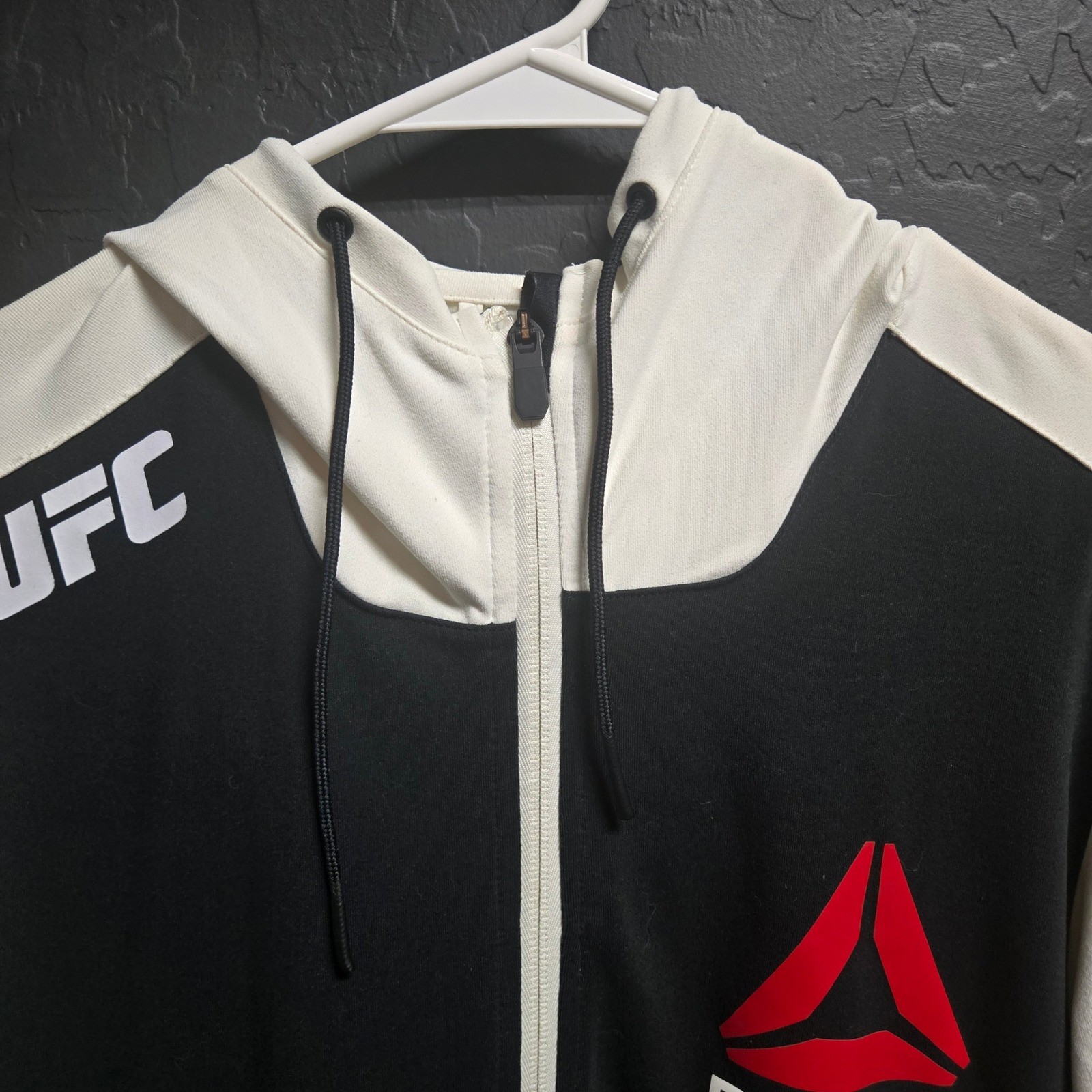 UFC Reebok Full Zip Training Jacket Black White Green Delta Logo. Size Small