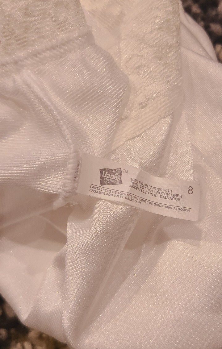 90’s Vintage Hanes Her Way 100% nylon panties w/tags size 5-10 Wide Lace