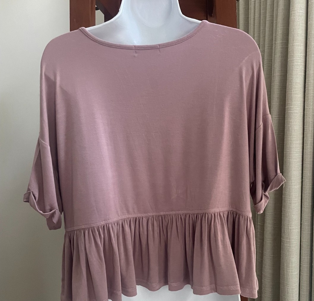 Altar’d State Oversized Knit Top Size Small – Med Mauve Low Neck Button Front