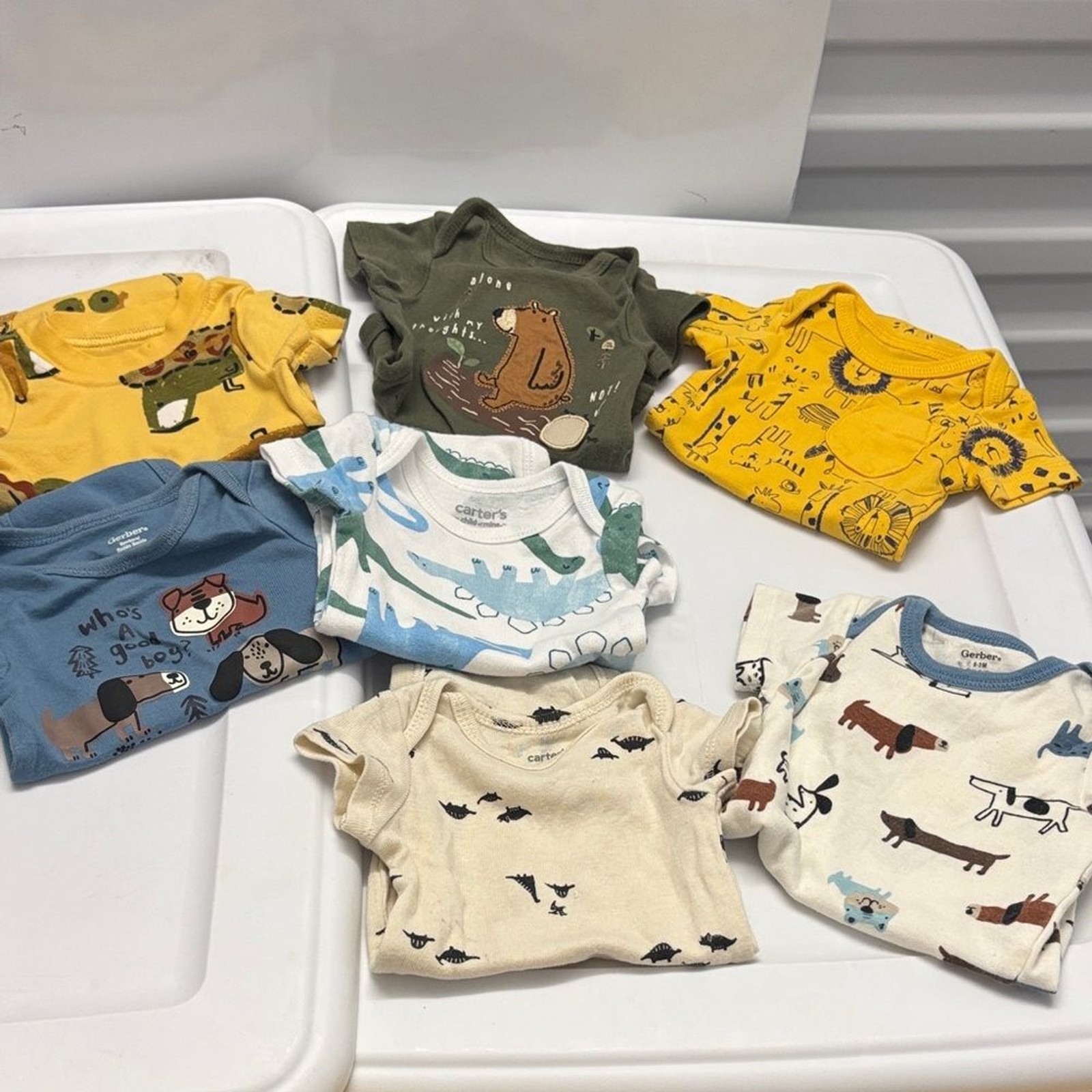 Assorted new born Baby clothes 10 pieces lot
