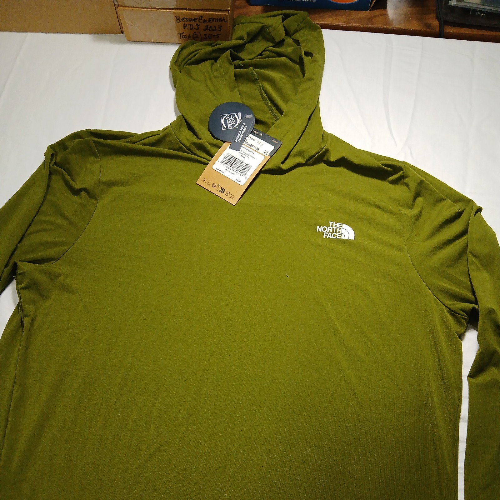 The North Face Adventure Sun Hoodie Mens NWTs Large Olive Flash Dry Thumbholes