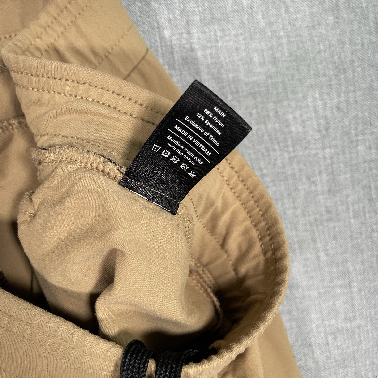 Public Rec Gamechanger All Day Every Day Pants Men 40×28 Beige Gym Travel Pocket