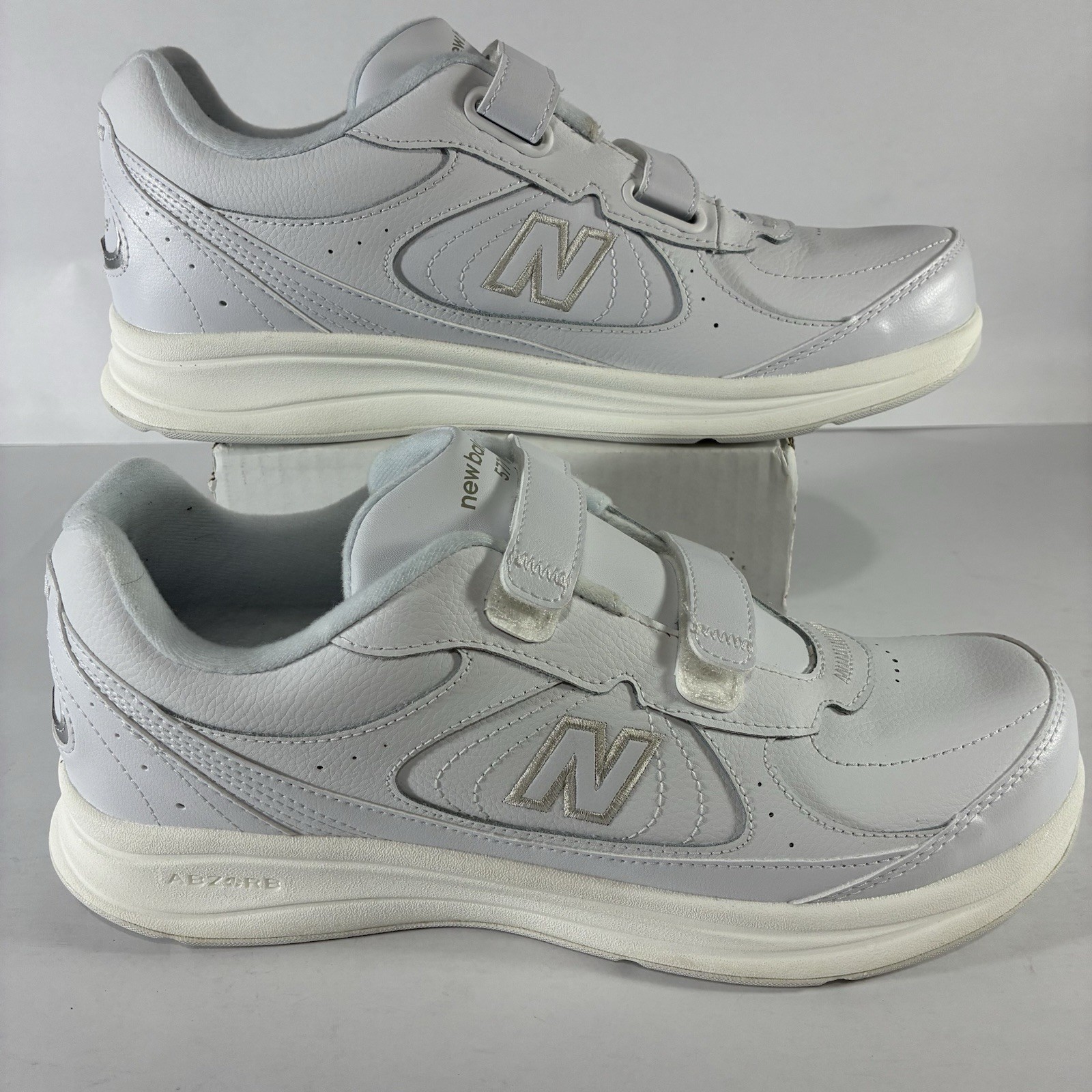 New Balance 577 SL2 Men’s Walking Sneakers Size 11.5 Hook Loop White