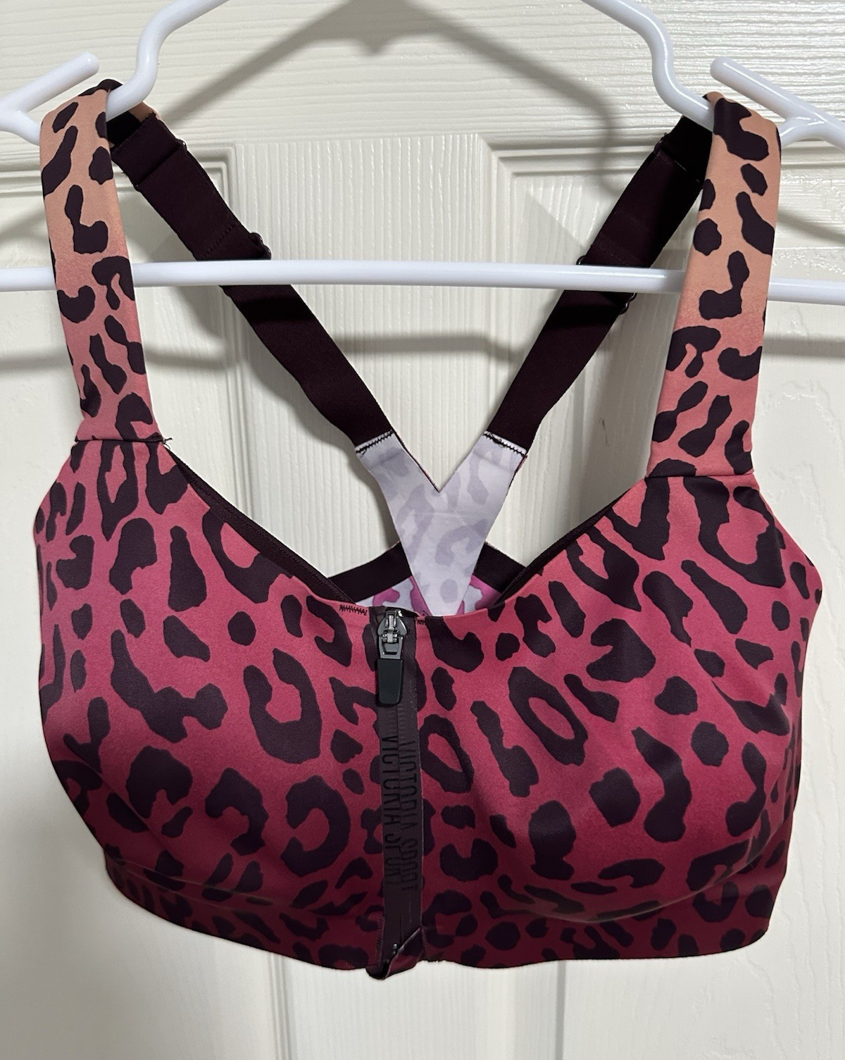 Victoria Sport 32D High Support Zip Front Leopard Bra Pink/Burgundy