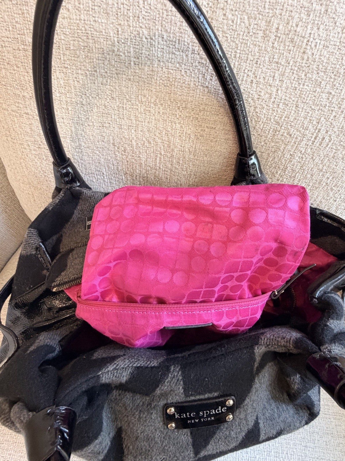 Kate Spade Houndstooth Shoulder Zip Top Black/Gray Pink Interior