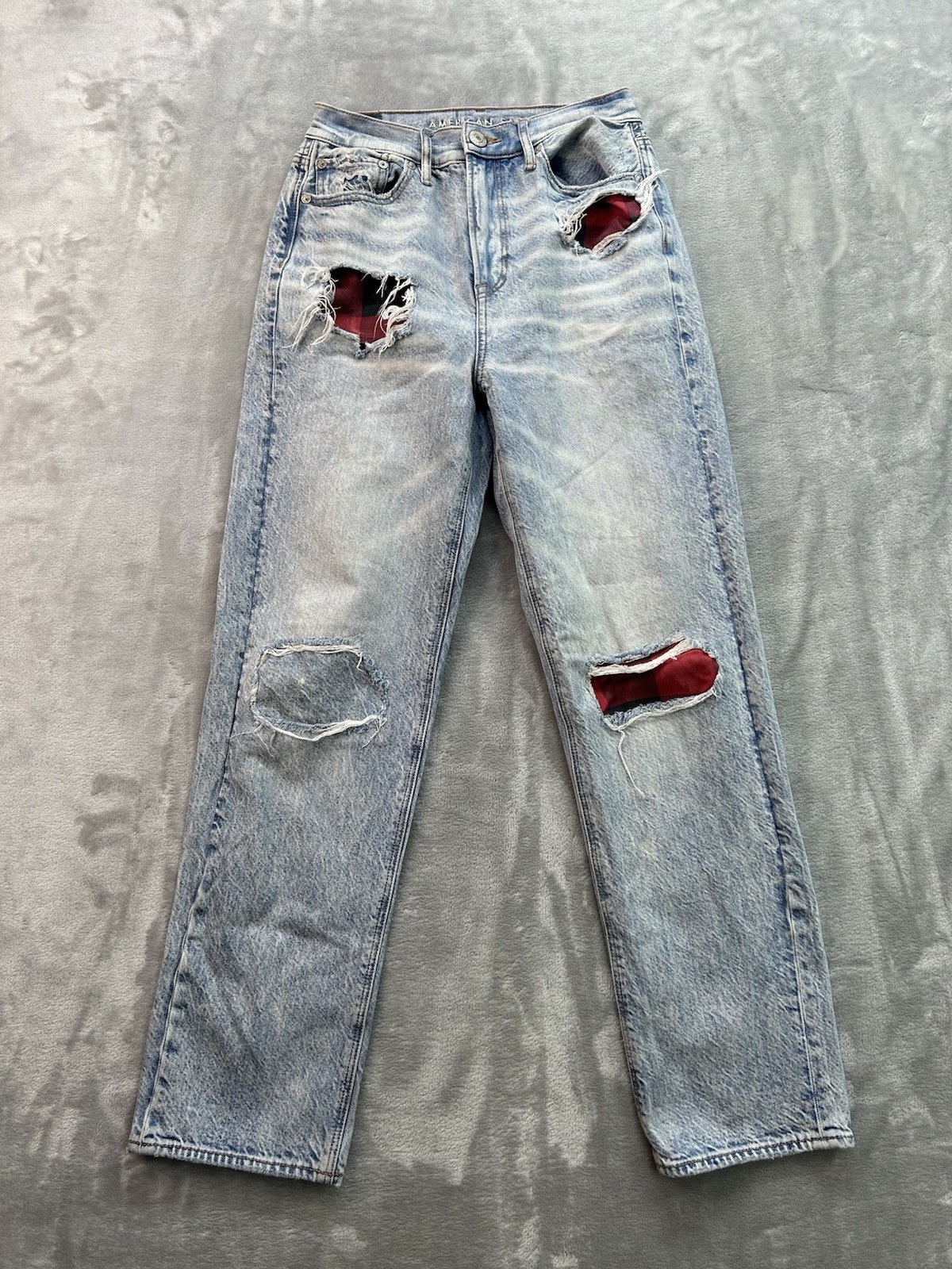 American Eagle Jeans Womens Sz 2 Reg Blue Highest Rise 90’s Boyfriend Distressed