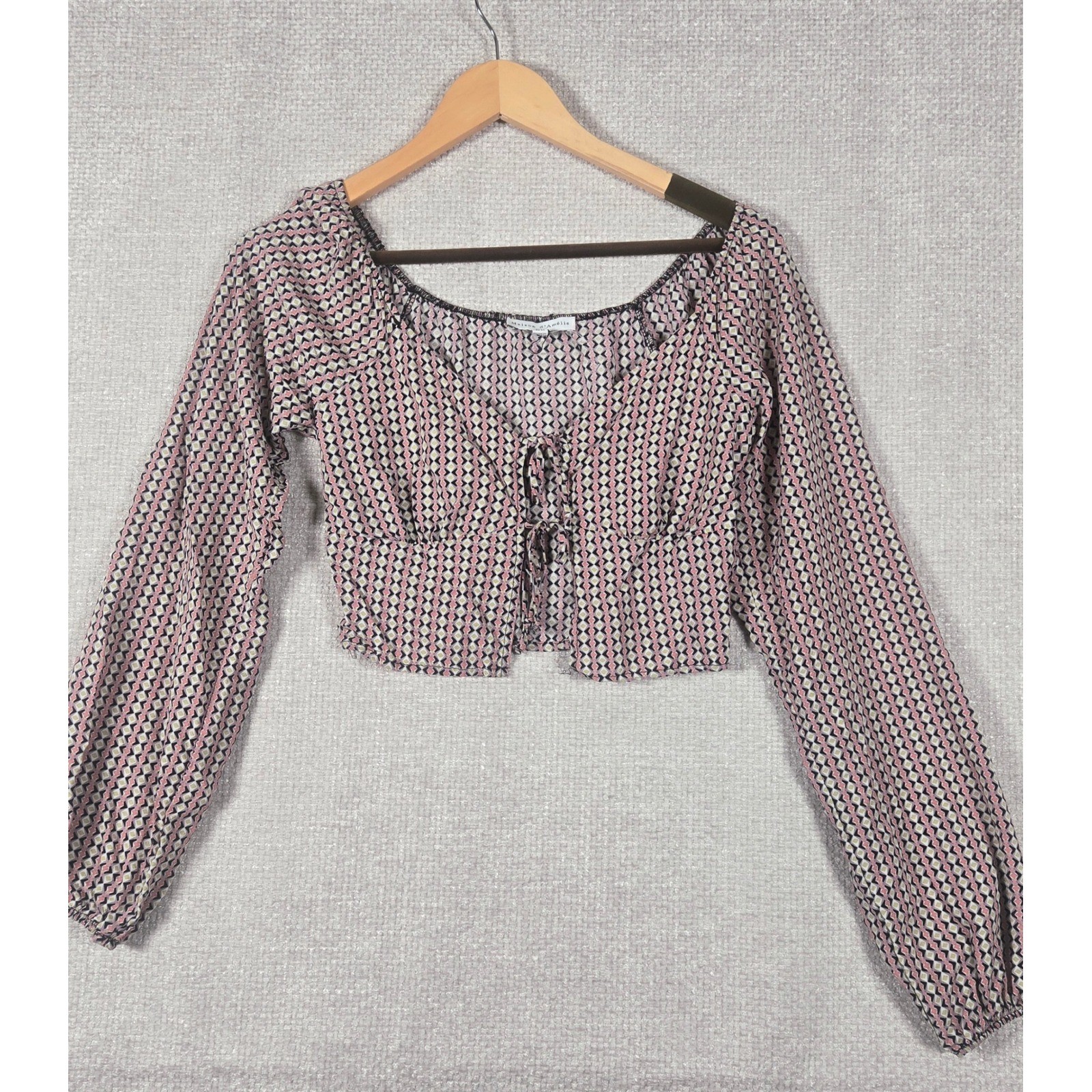 Maison d’Amelie Pink Geometric Tie Front Balloon Sleeve Crop Top XS