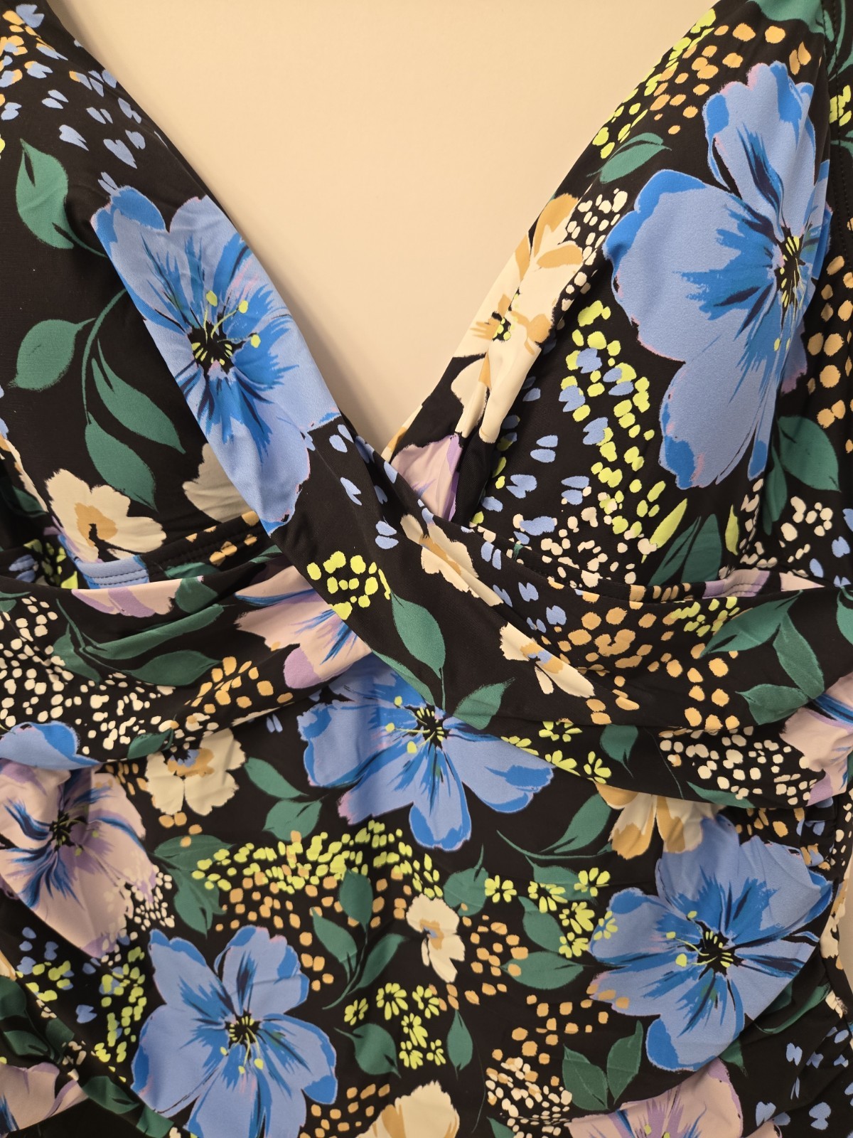 NWT Jantzen Black Floral One Piece Swimsuit Tummy Control Size 16
