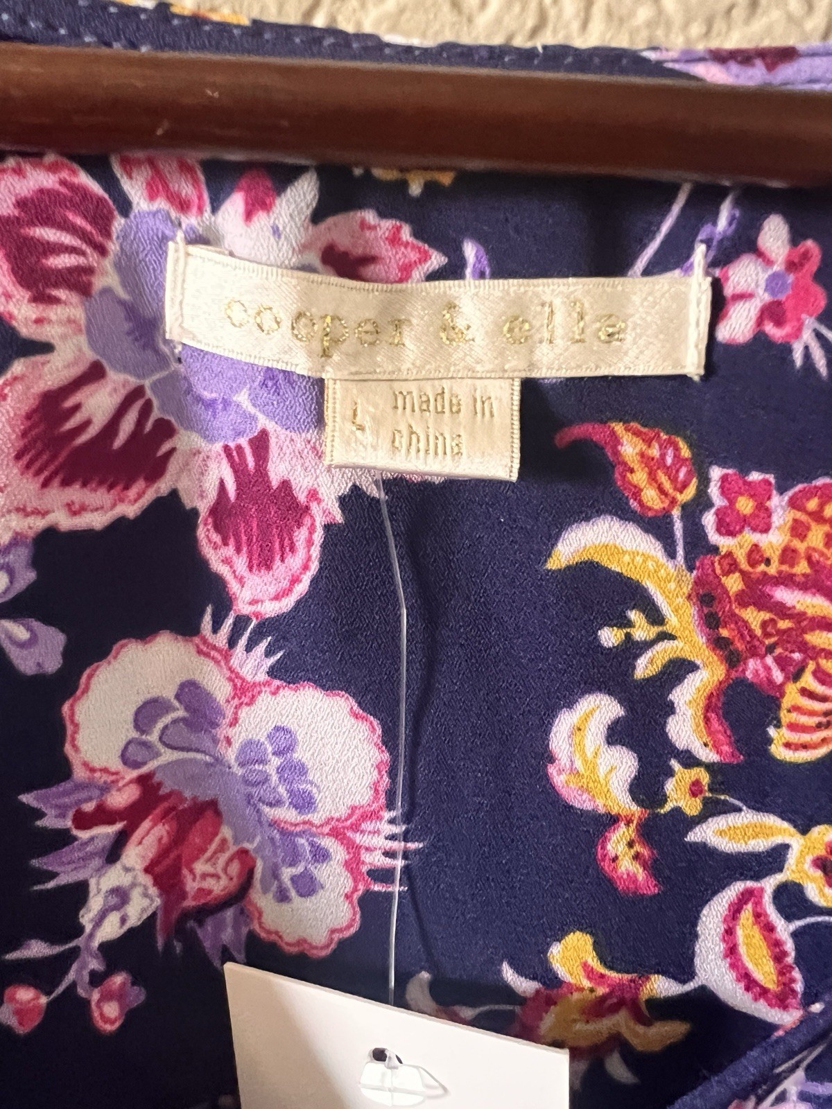 Cooper & Ella Womens PULLOVER BLOUSE V-Neck Bell Sleeve Navy Multi Floral
